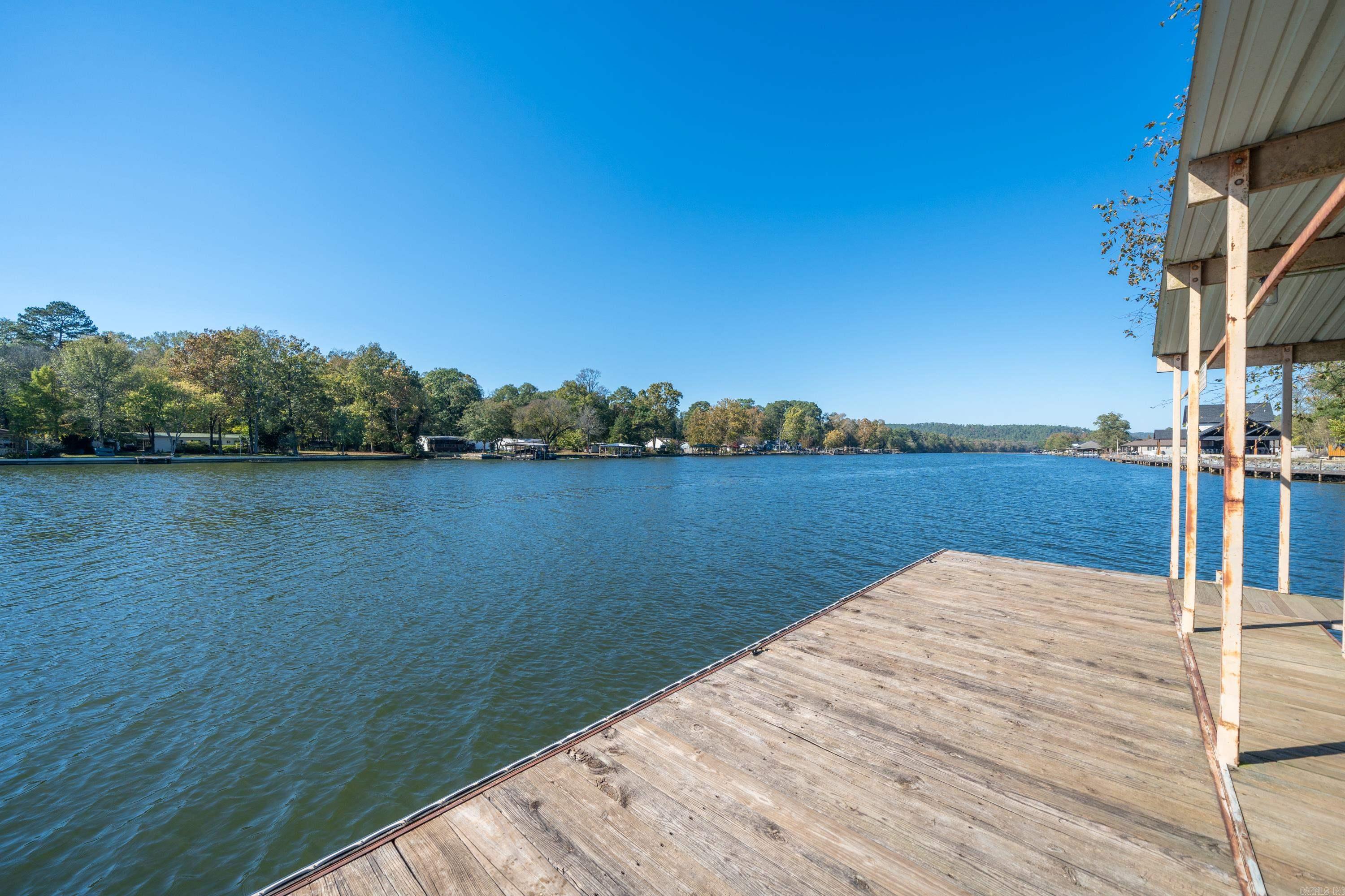 RIVER OAKS - Residential