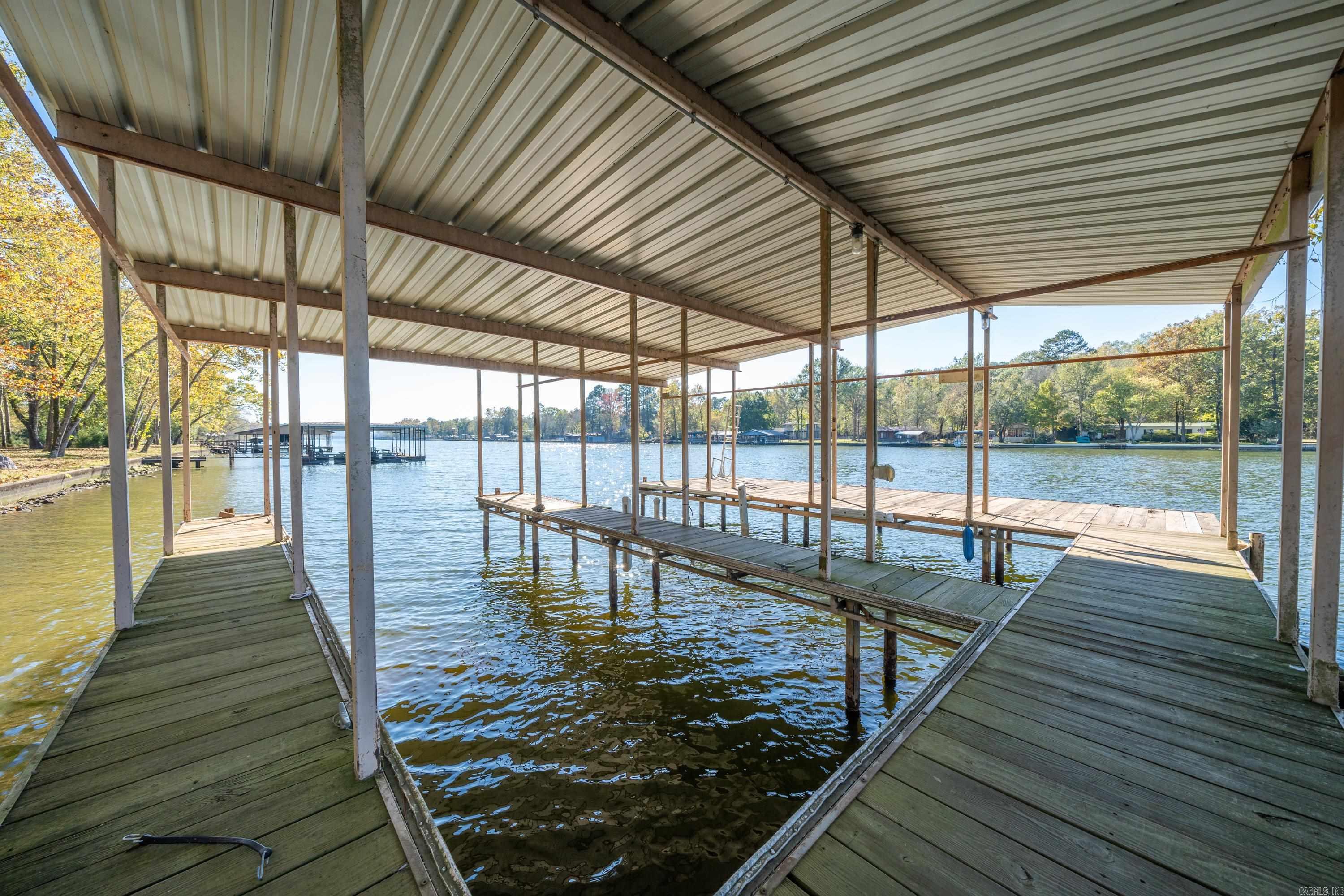 RIVER OAKS - Residential