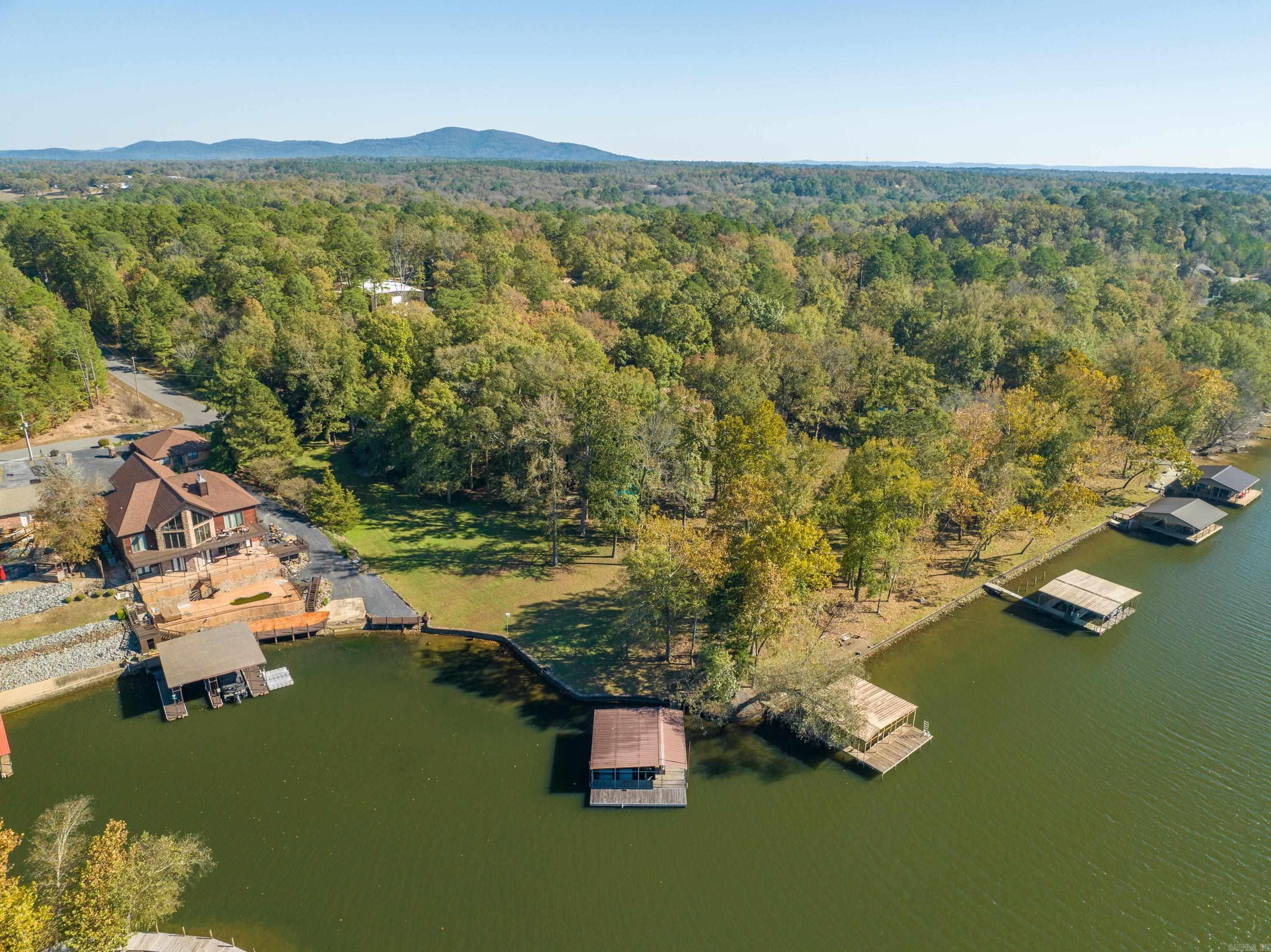 RIVER OAKS - Residential