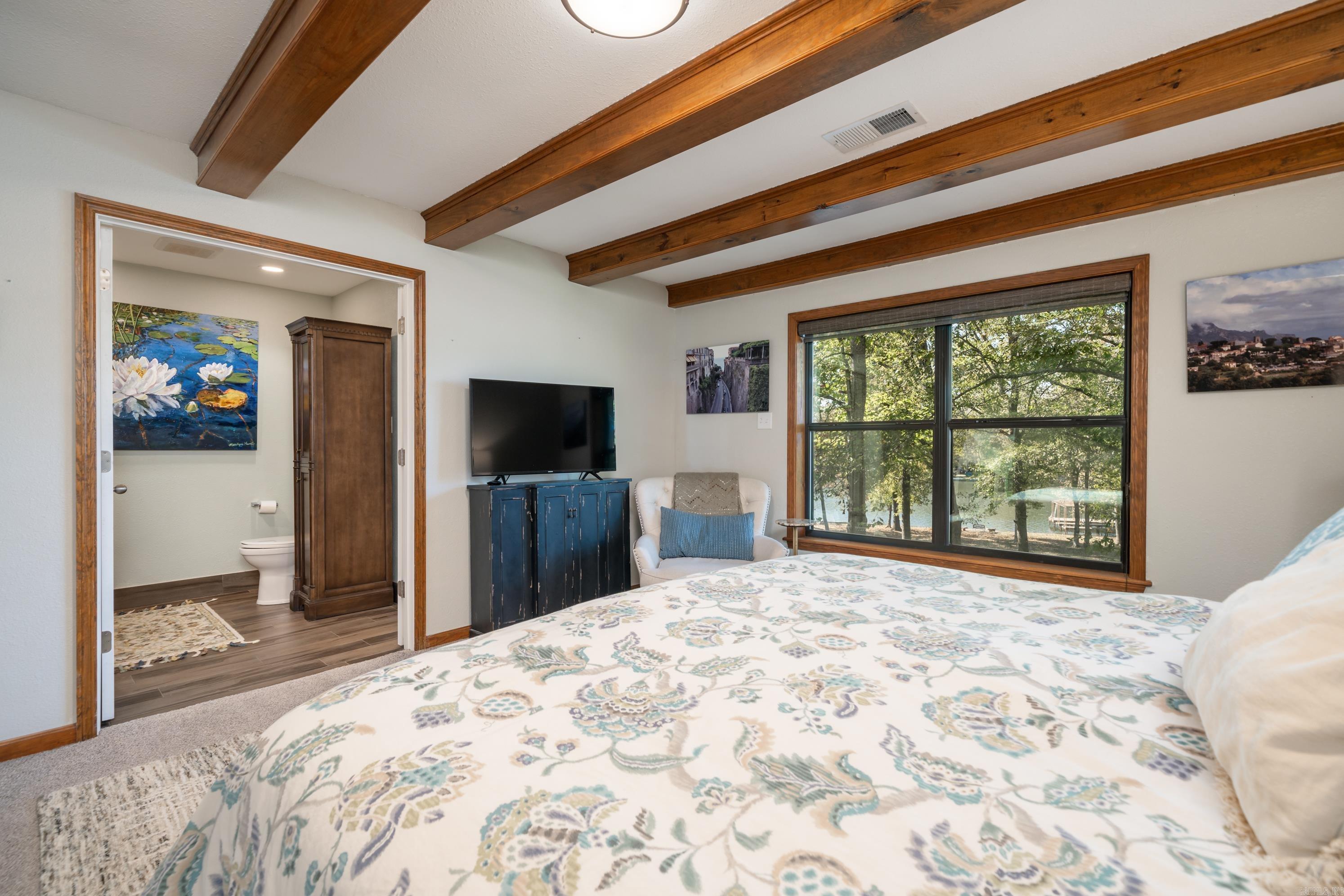 RIVER OAKS - Residential