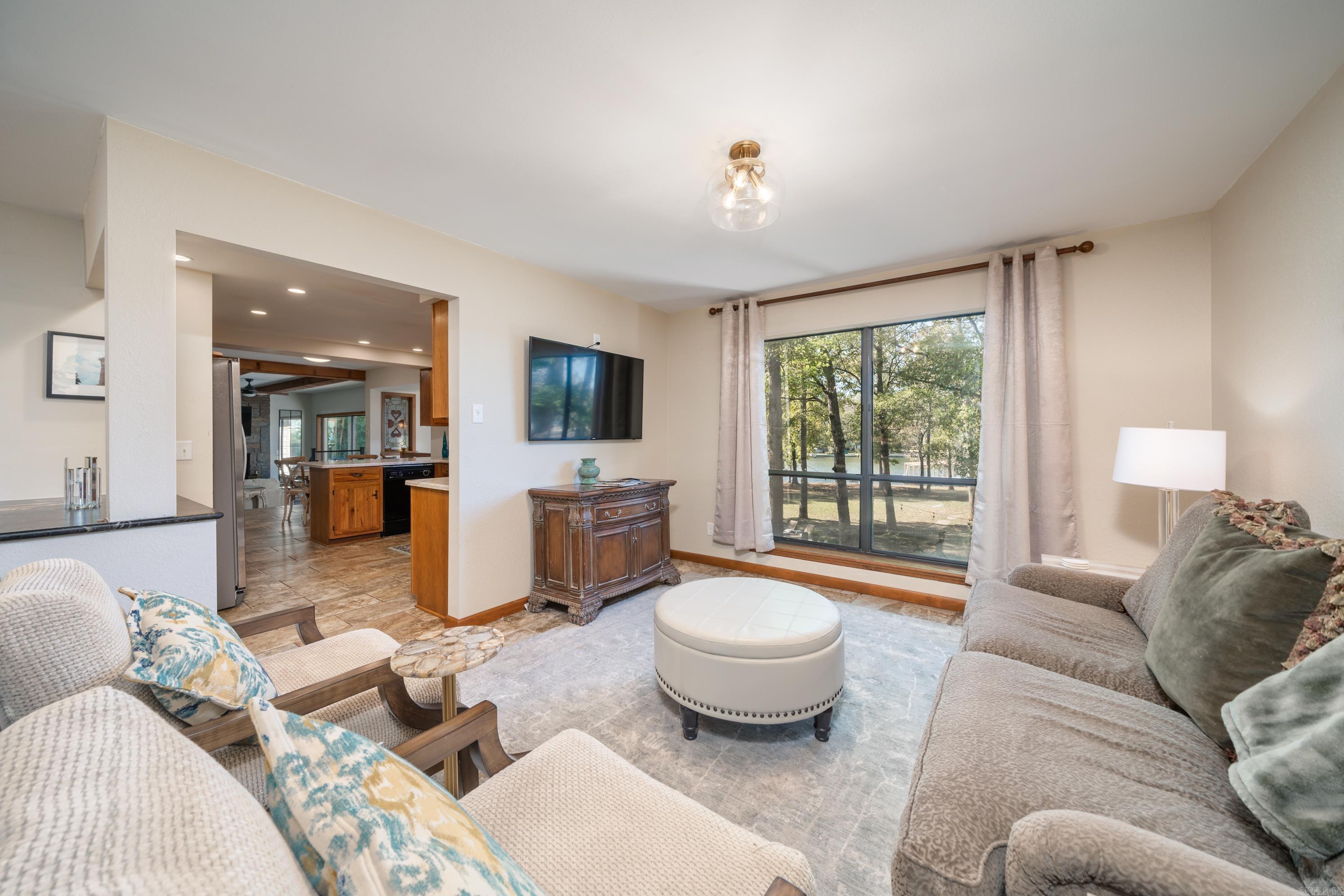 RIVER OAKS - Residential