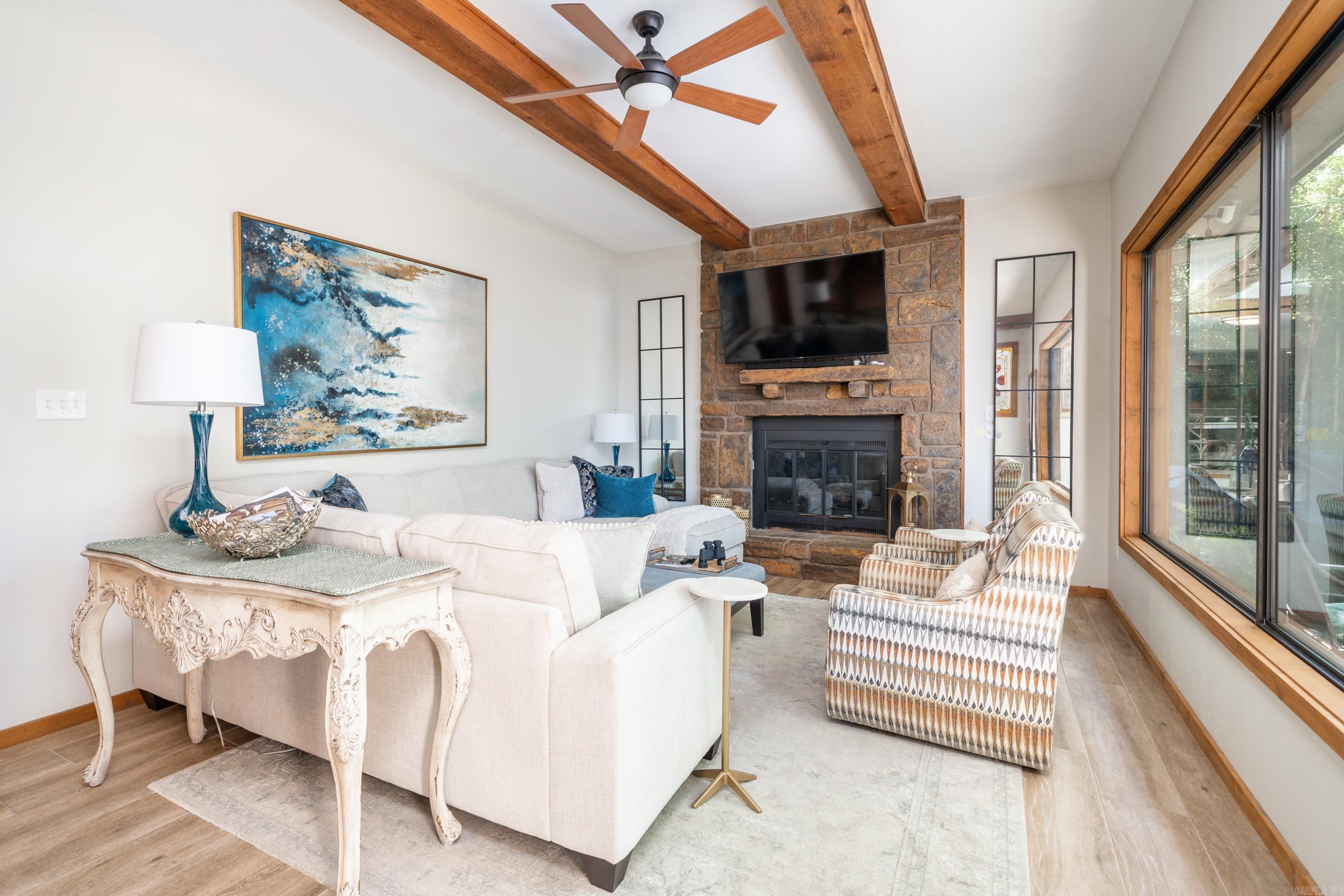 RIVER OAKS - Residential