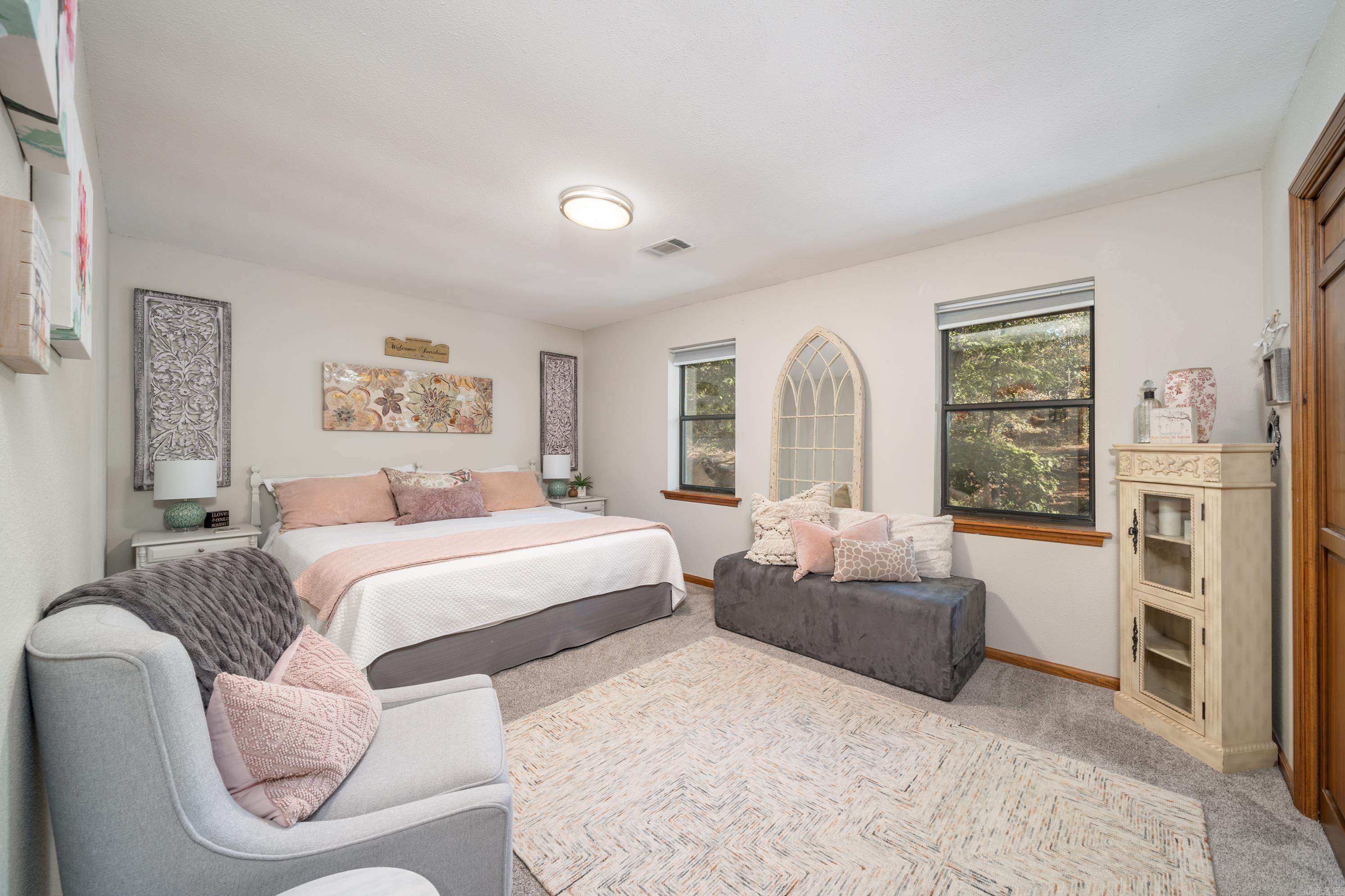 RIVER OAKS - Residential