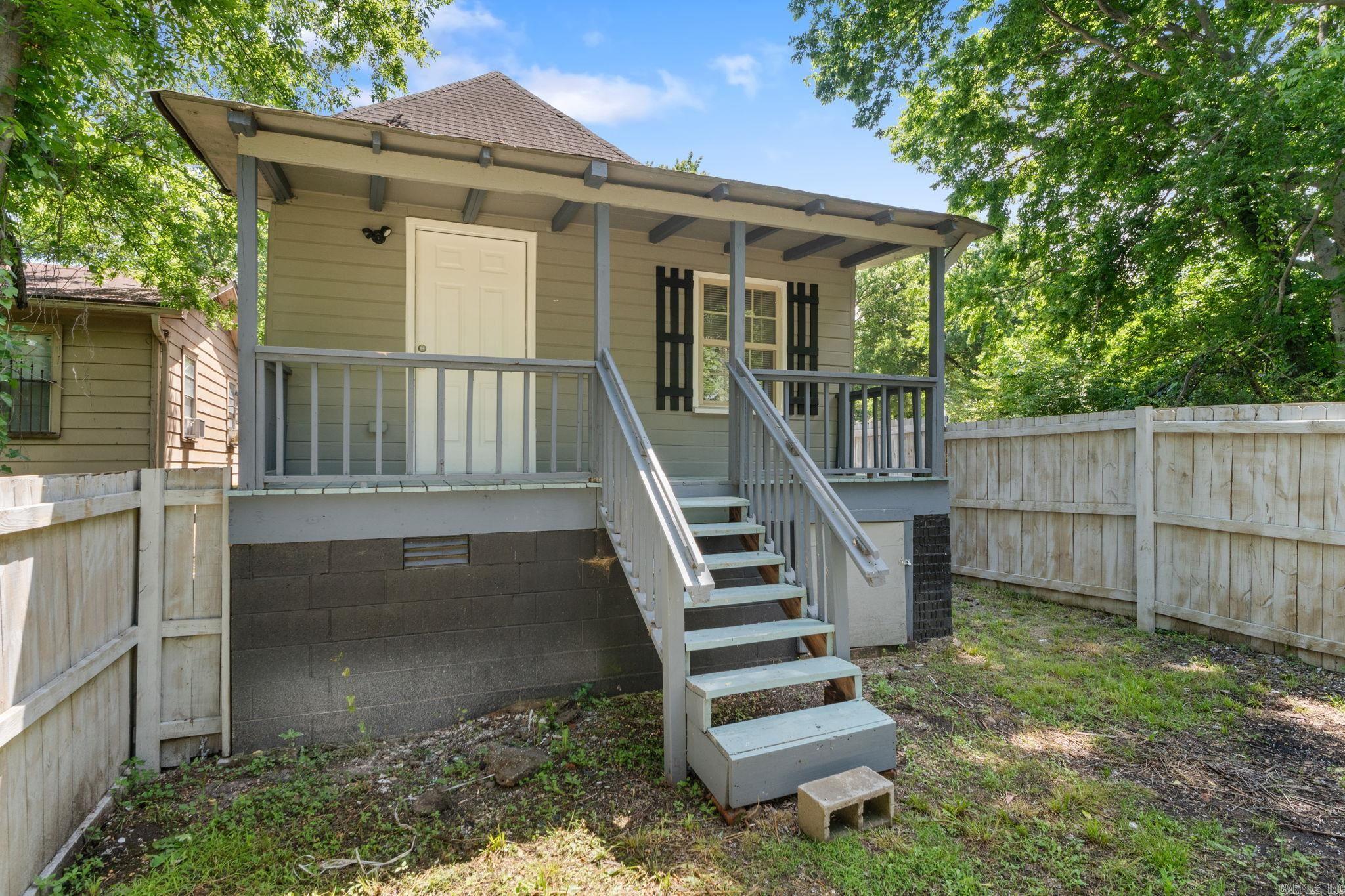 HANGER - Residential