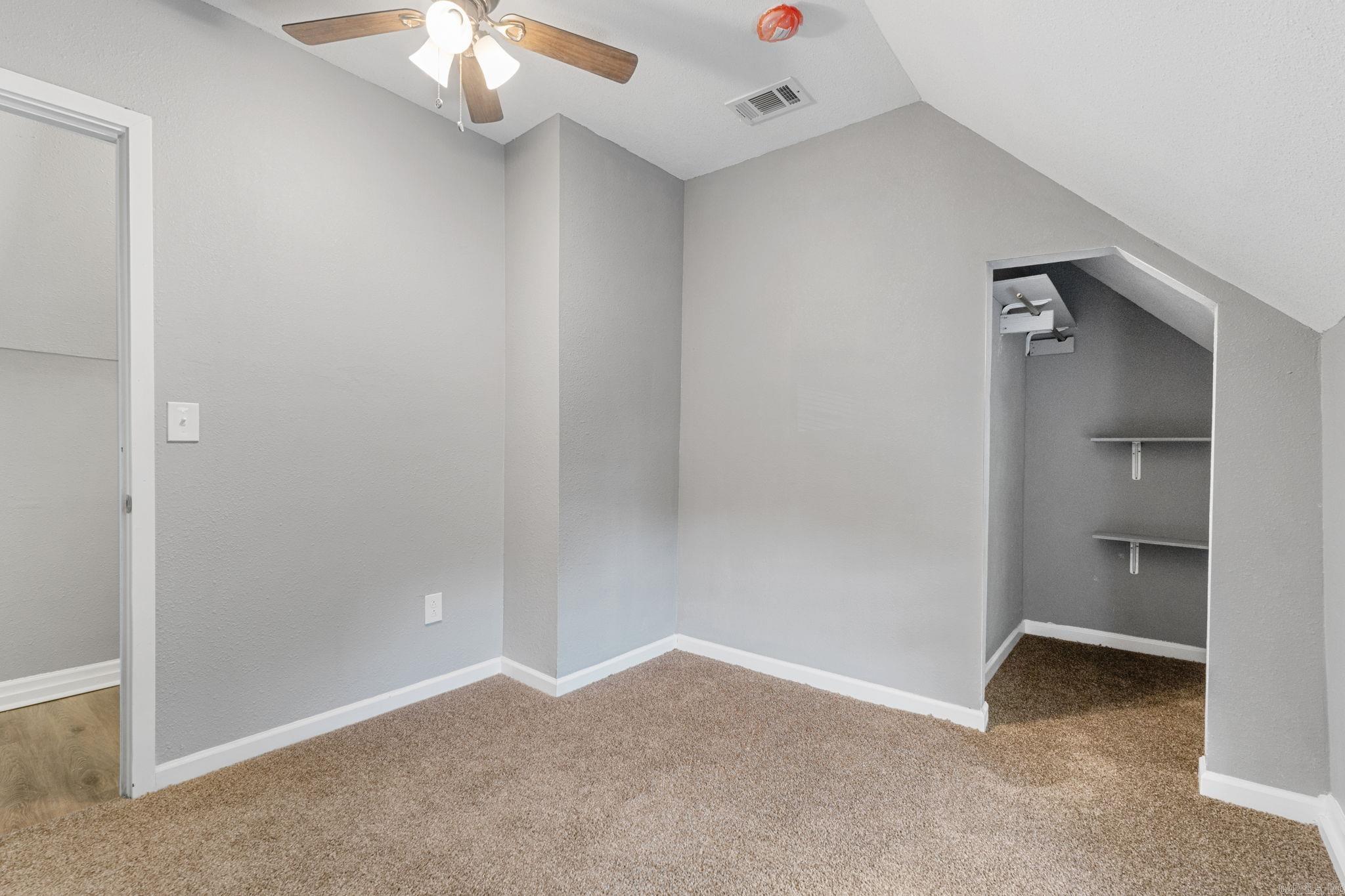 HANGER - Residential