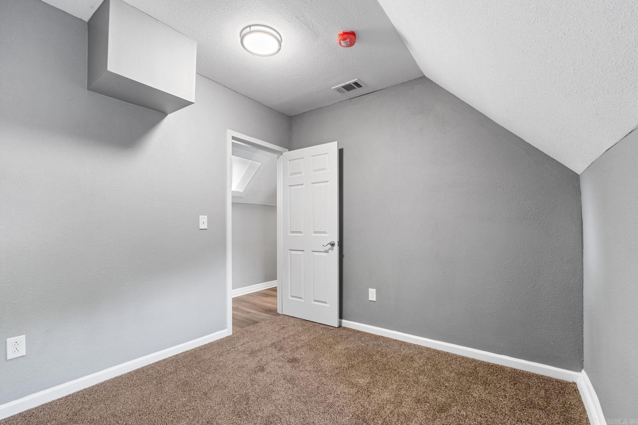 HANGER - Residential