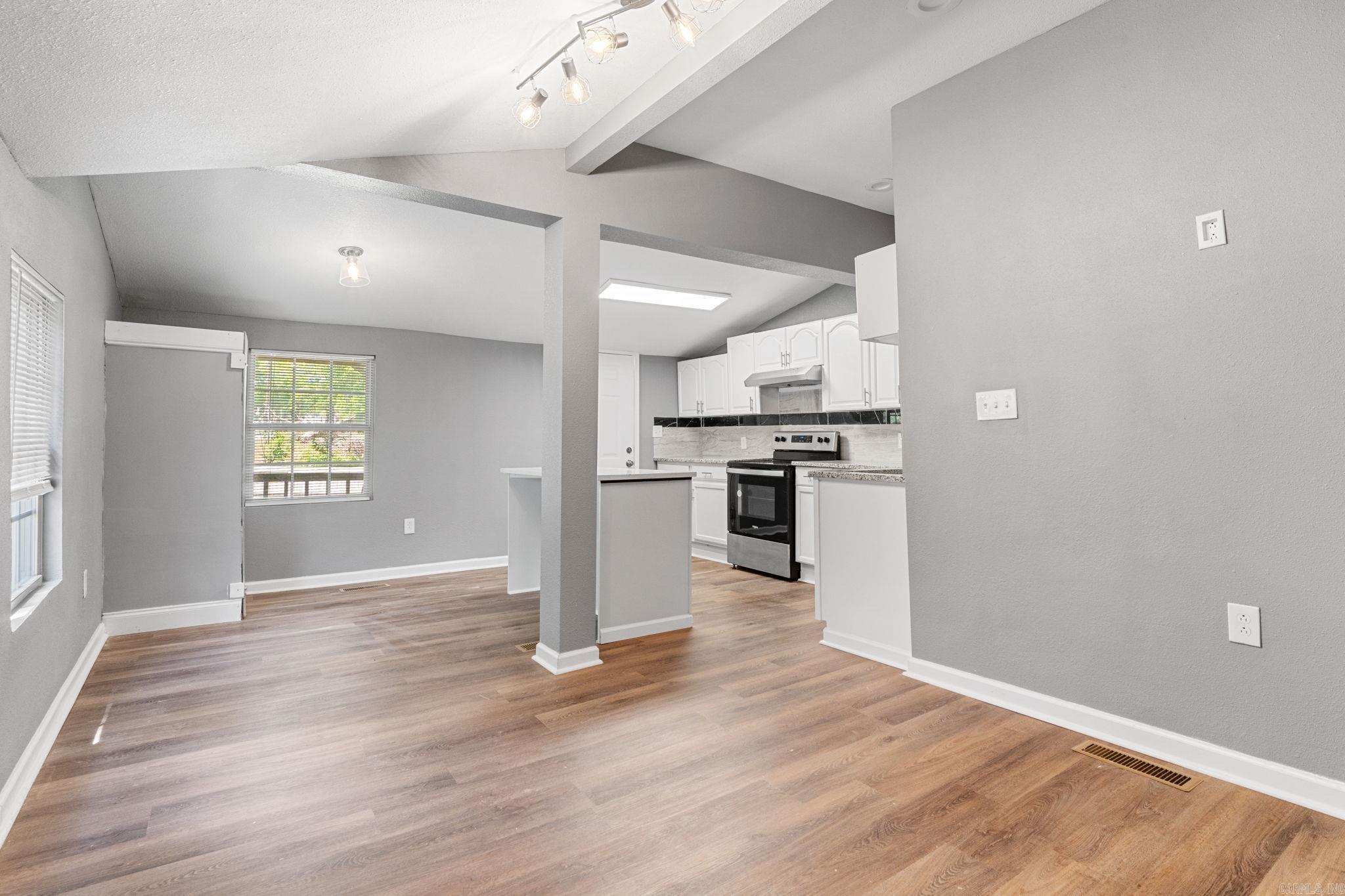HANGER - Residential