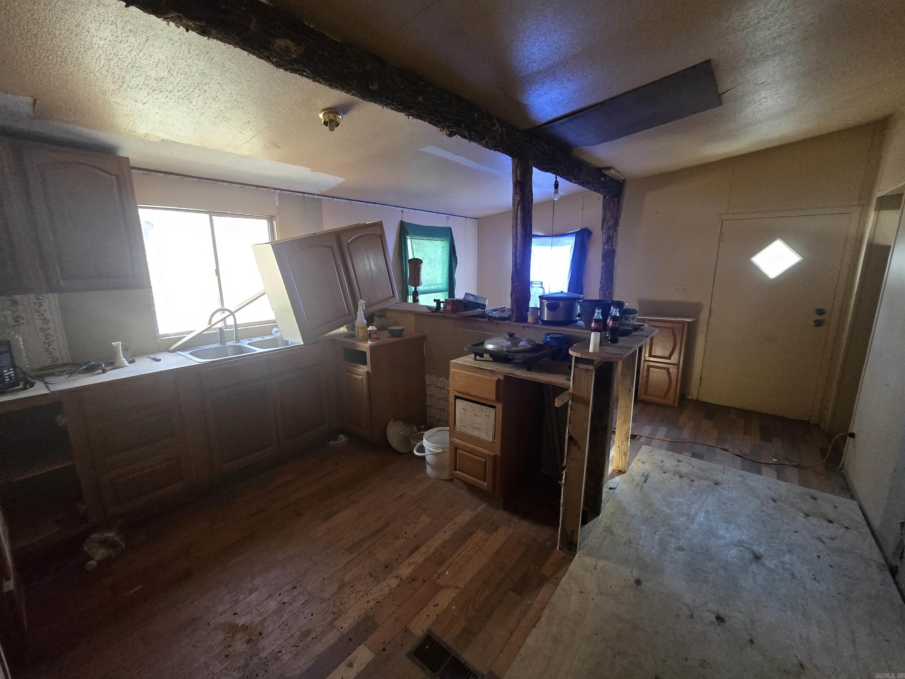 Metes & Bounds - Land