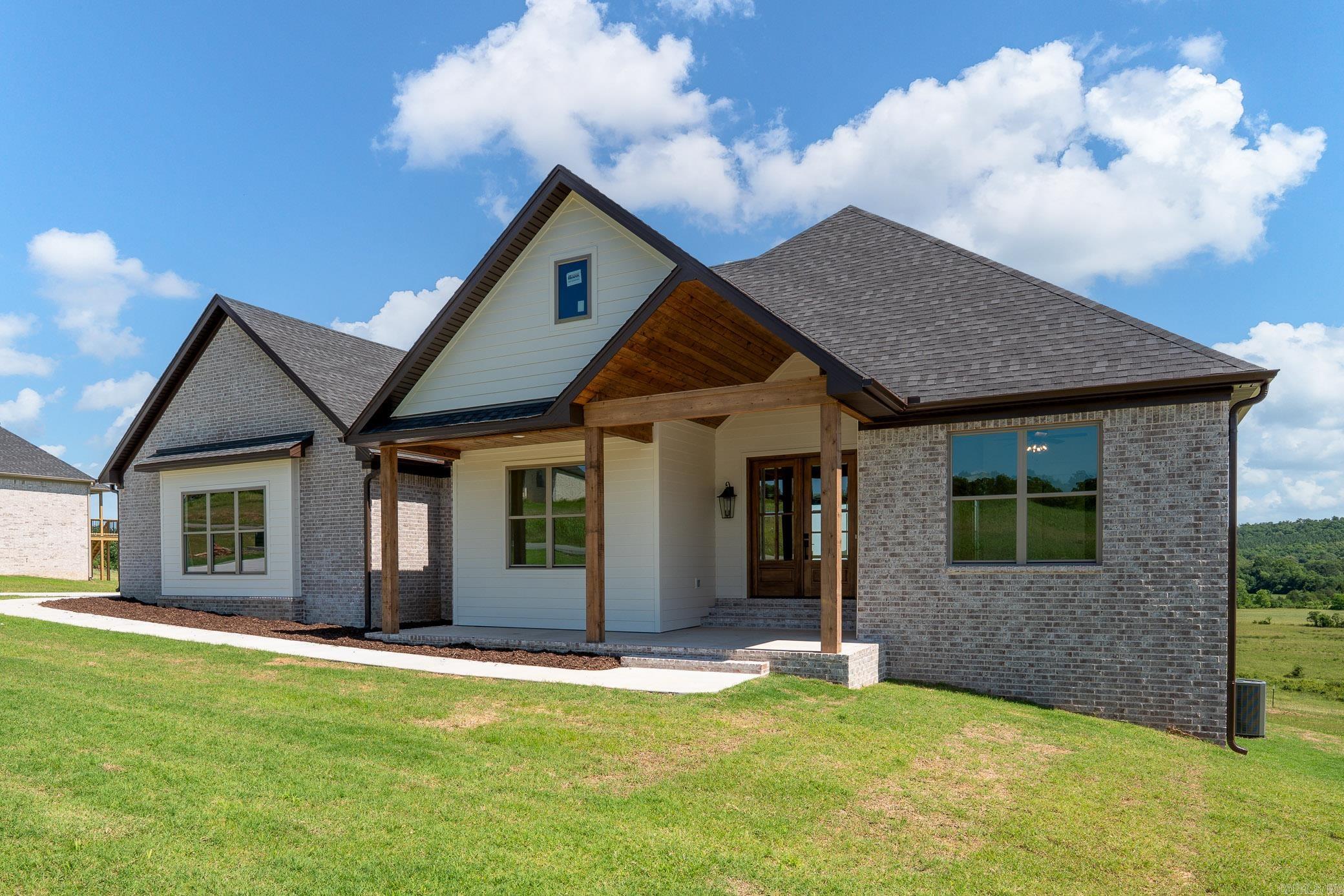REYNOLDS RIDGE - Residential