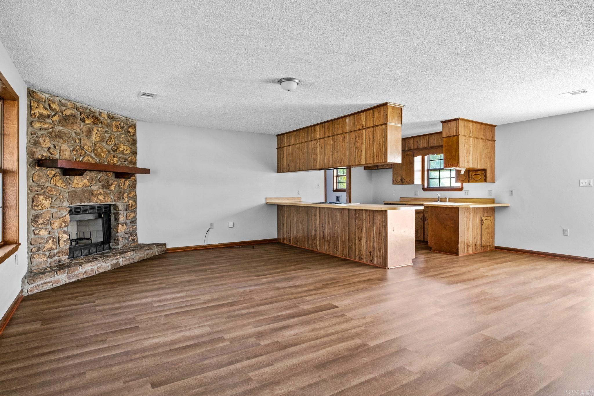 COUNTRYSIDE ESTATES - Residential
