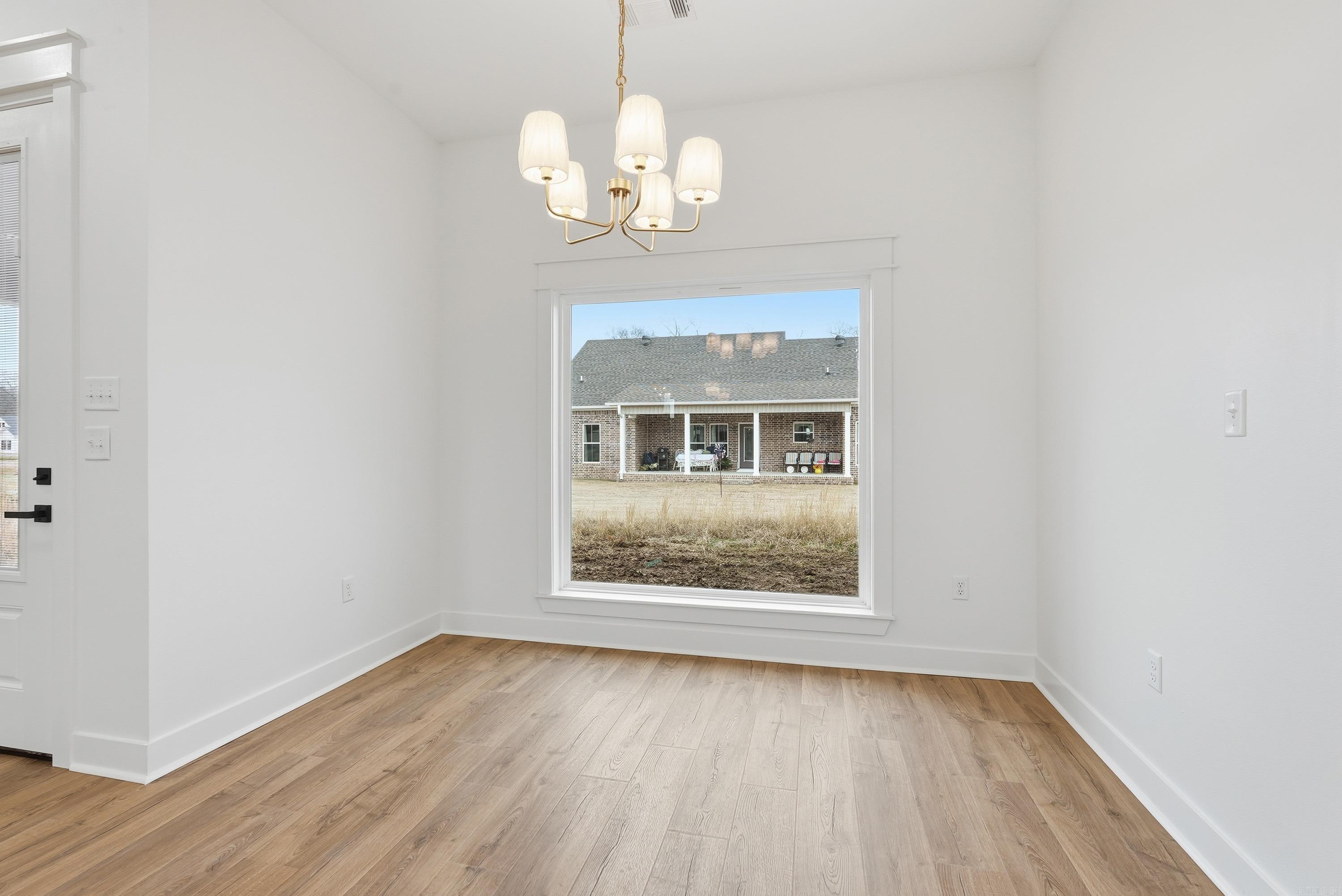 SUNSET LANDING - Residential