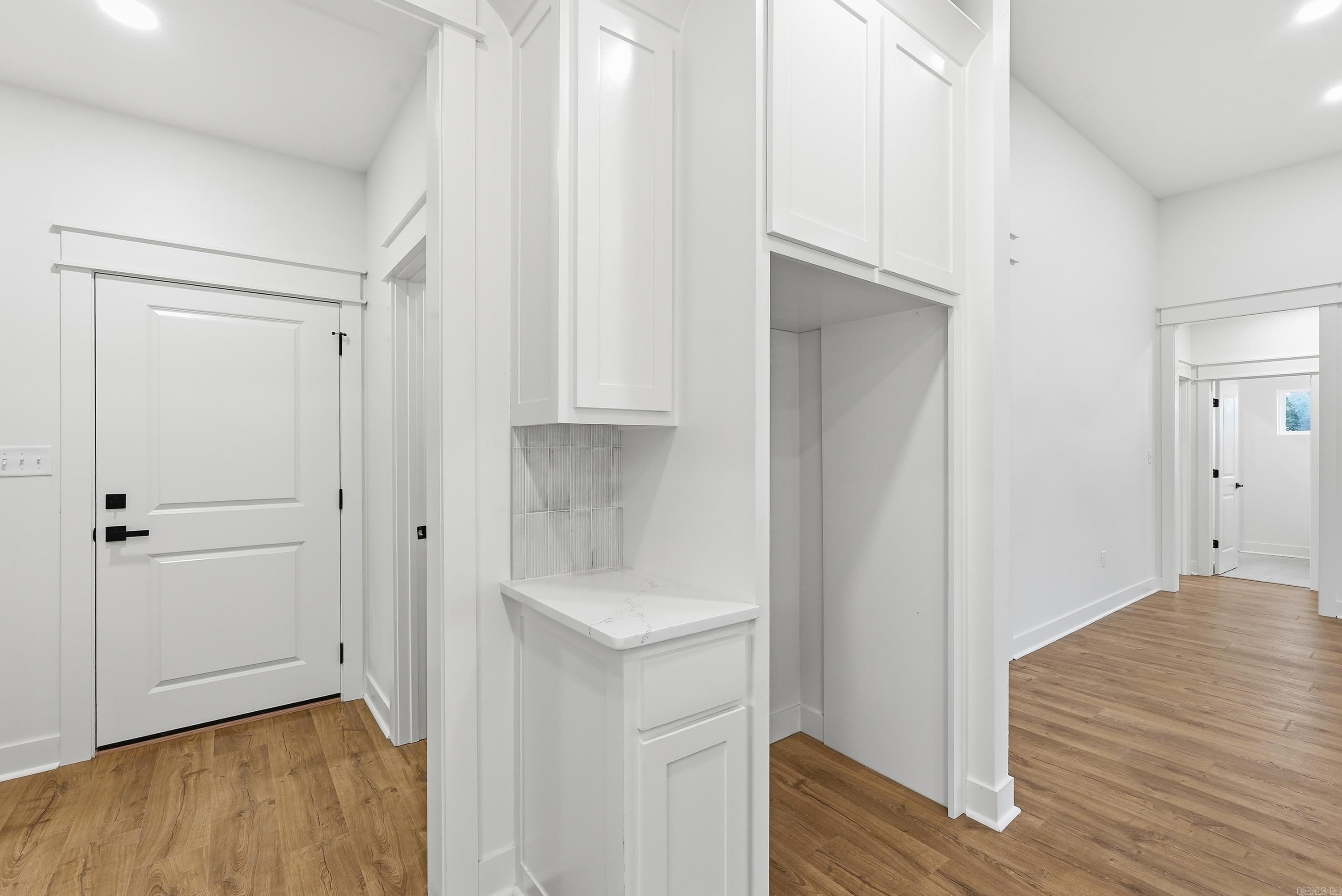 SUNSET LANDING - Residential