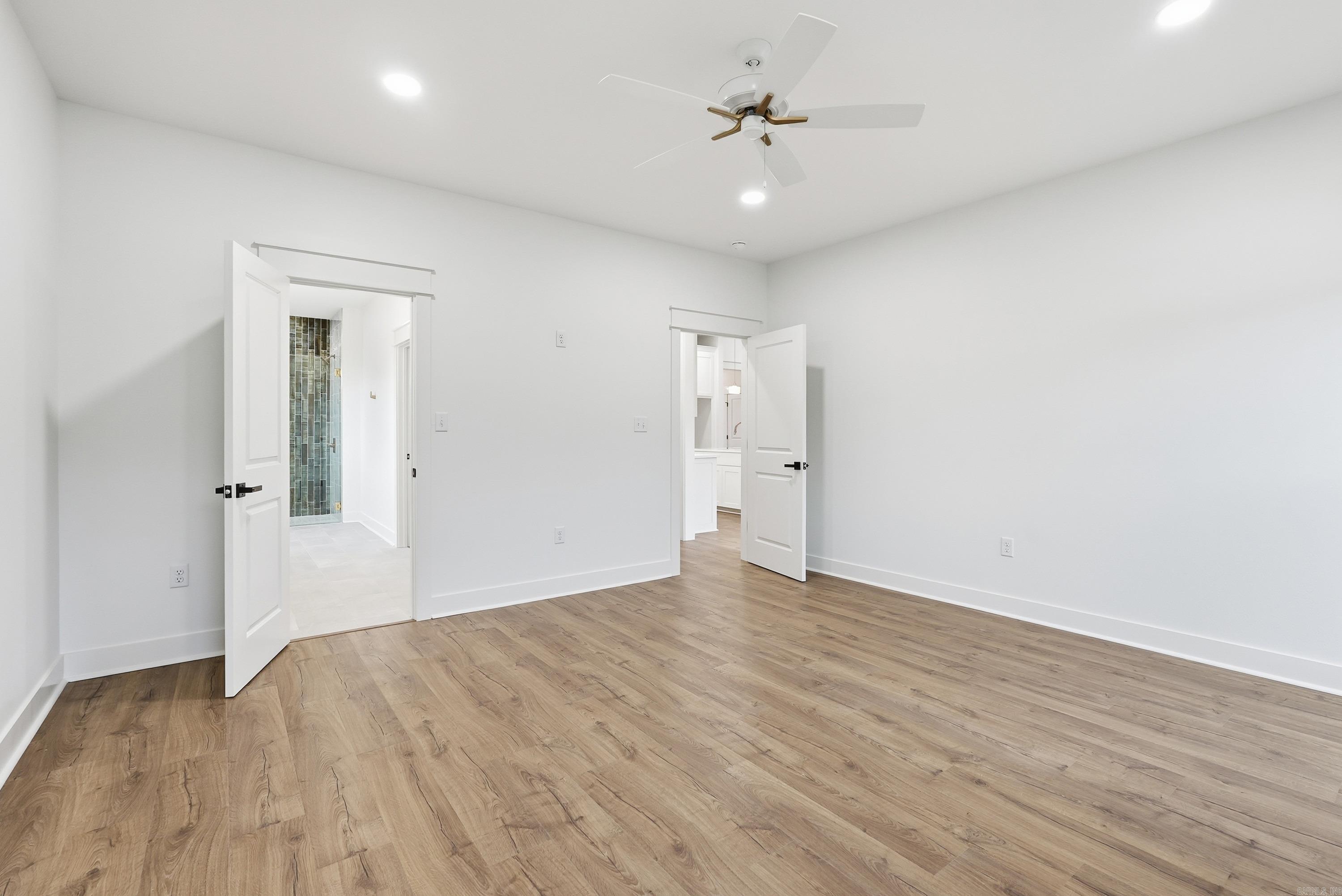 SUNSET LANDING - Residential