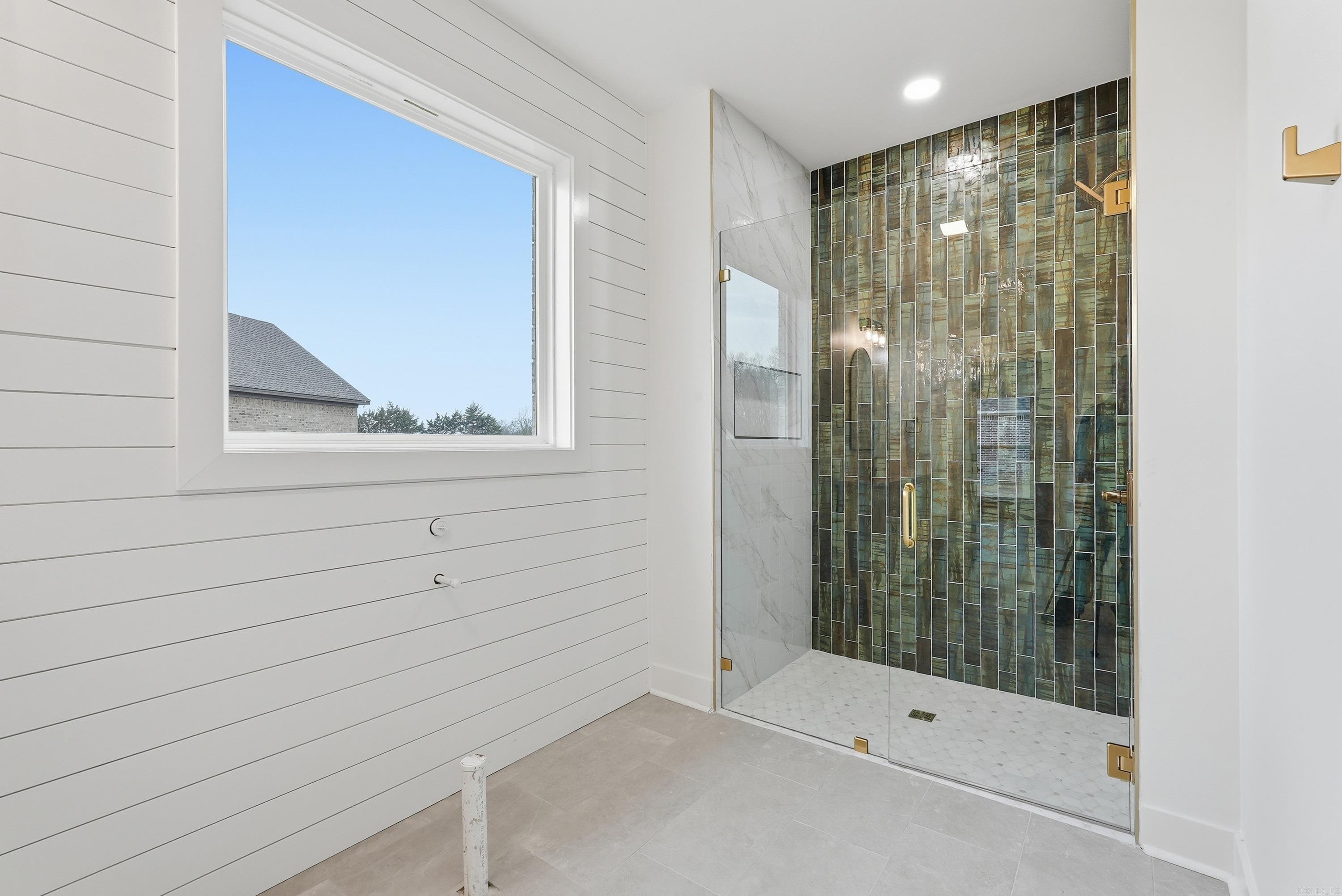 SUNSET LANDING - Residential