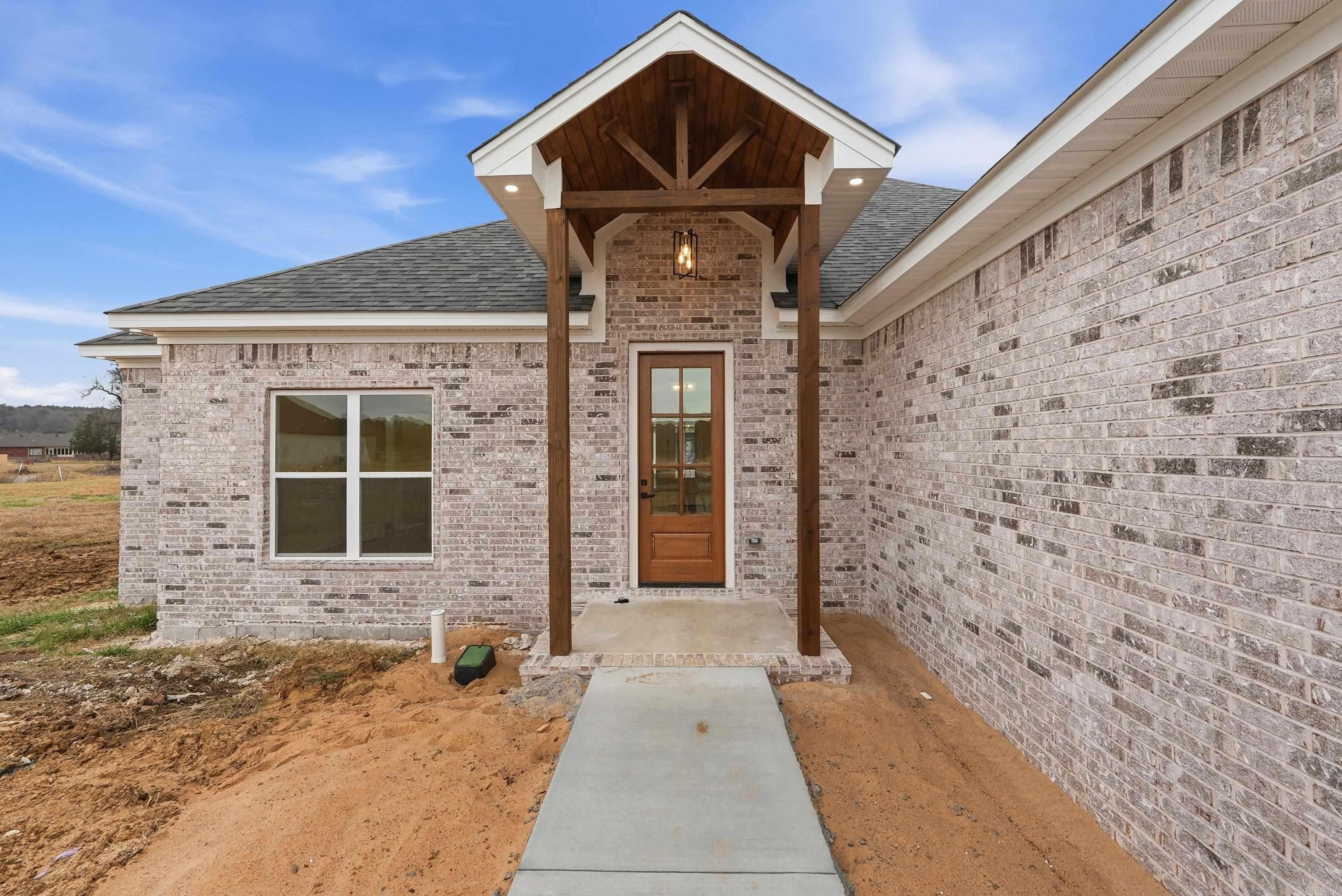 SUNSET LANDING - Residential