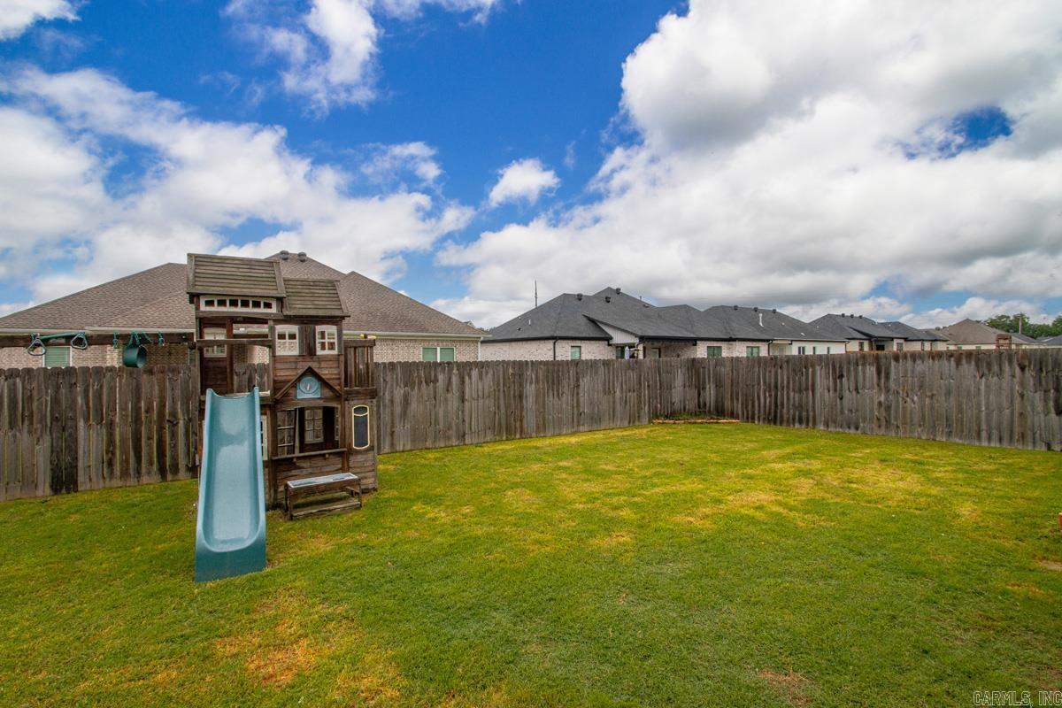 IVY PLACE - Residential