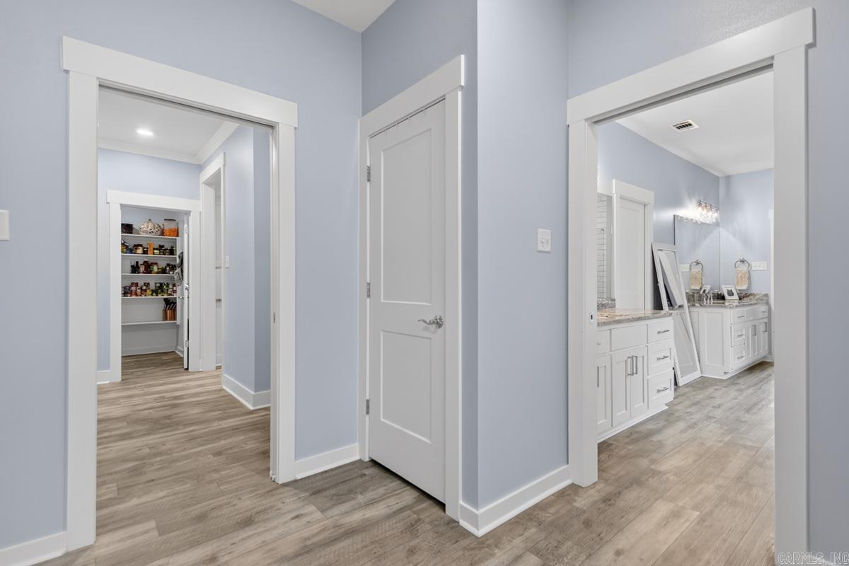 IVY PLACE - Residential
