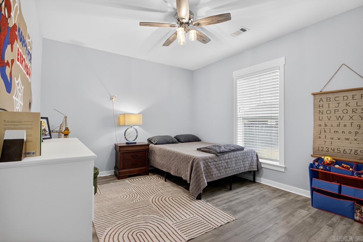 IVY PLACE - Residential
