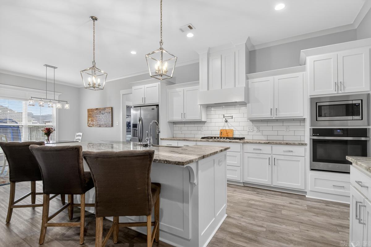 IVY PLACE - Residential
