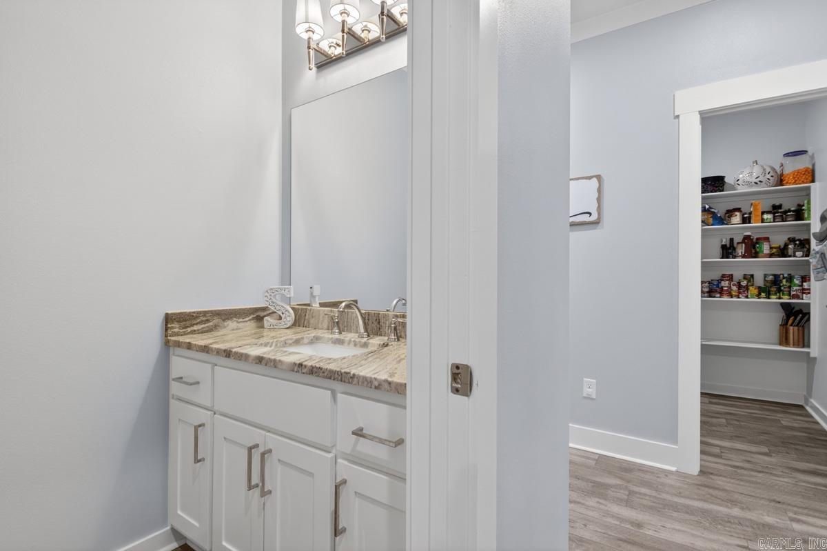 IVY PLACE - Residential