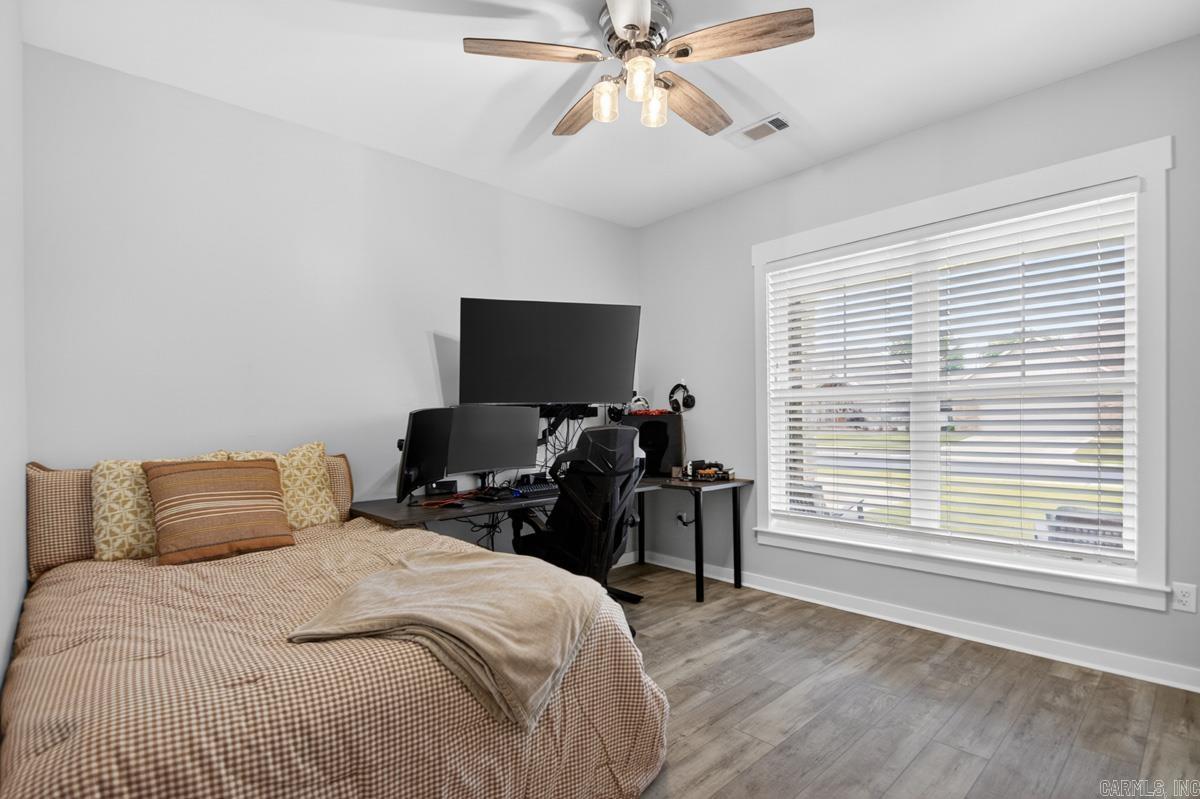 IVY PLACE - Residential