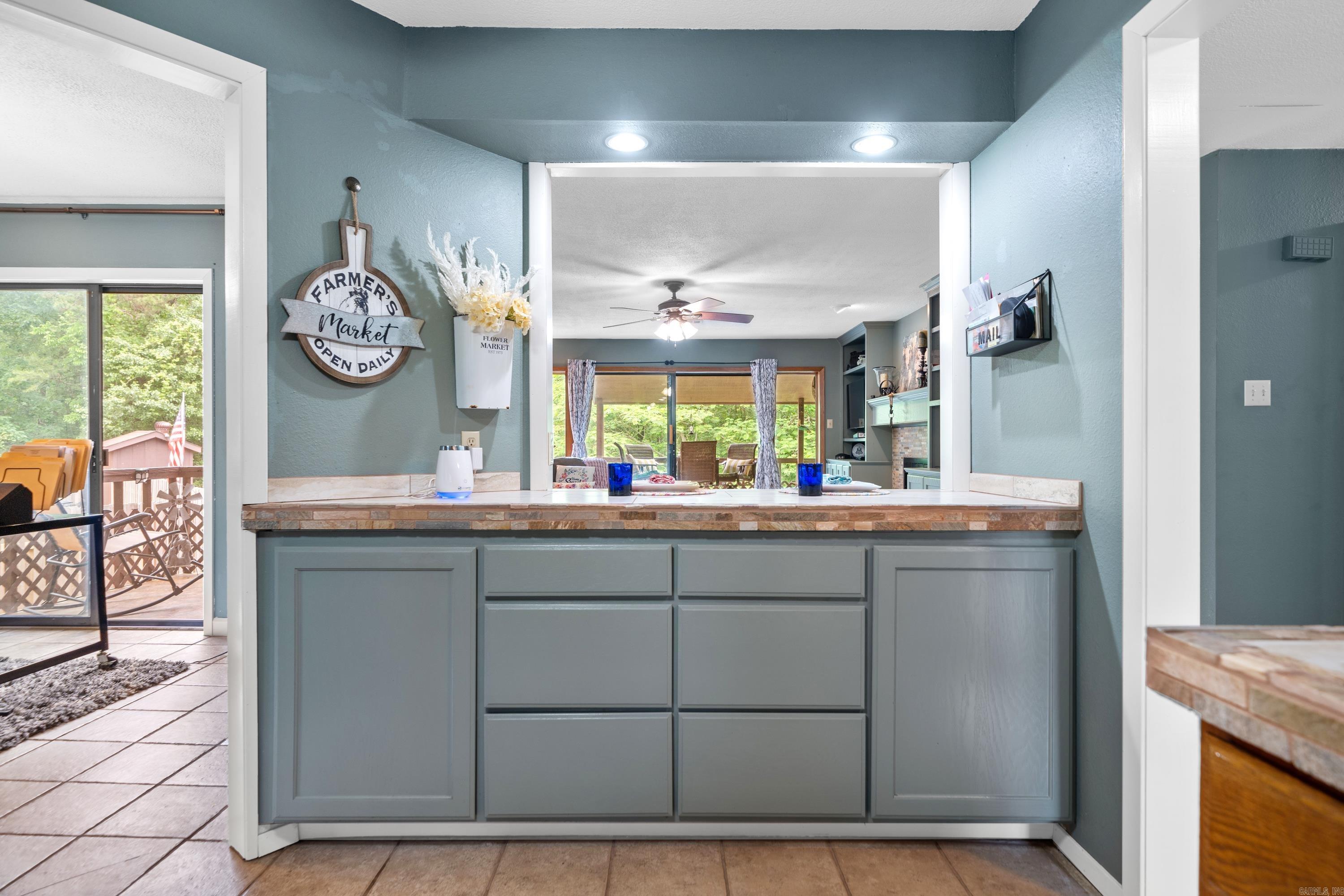 SPRING RIDGE CONDOMINIUM ESTATES - Residential