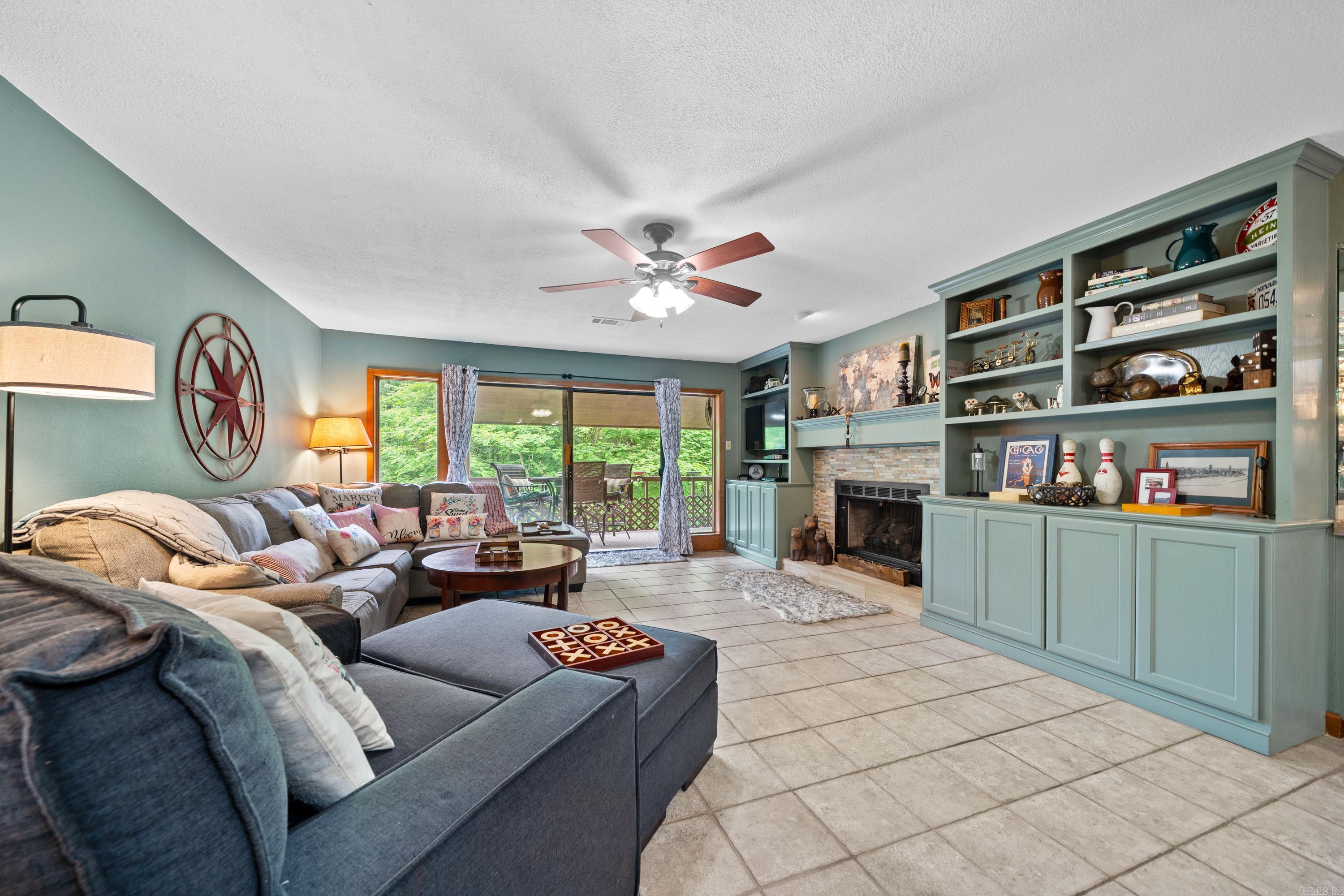 SPRING RIDGE CONDOMINIUM ESTATES - Residential