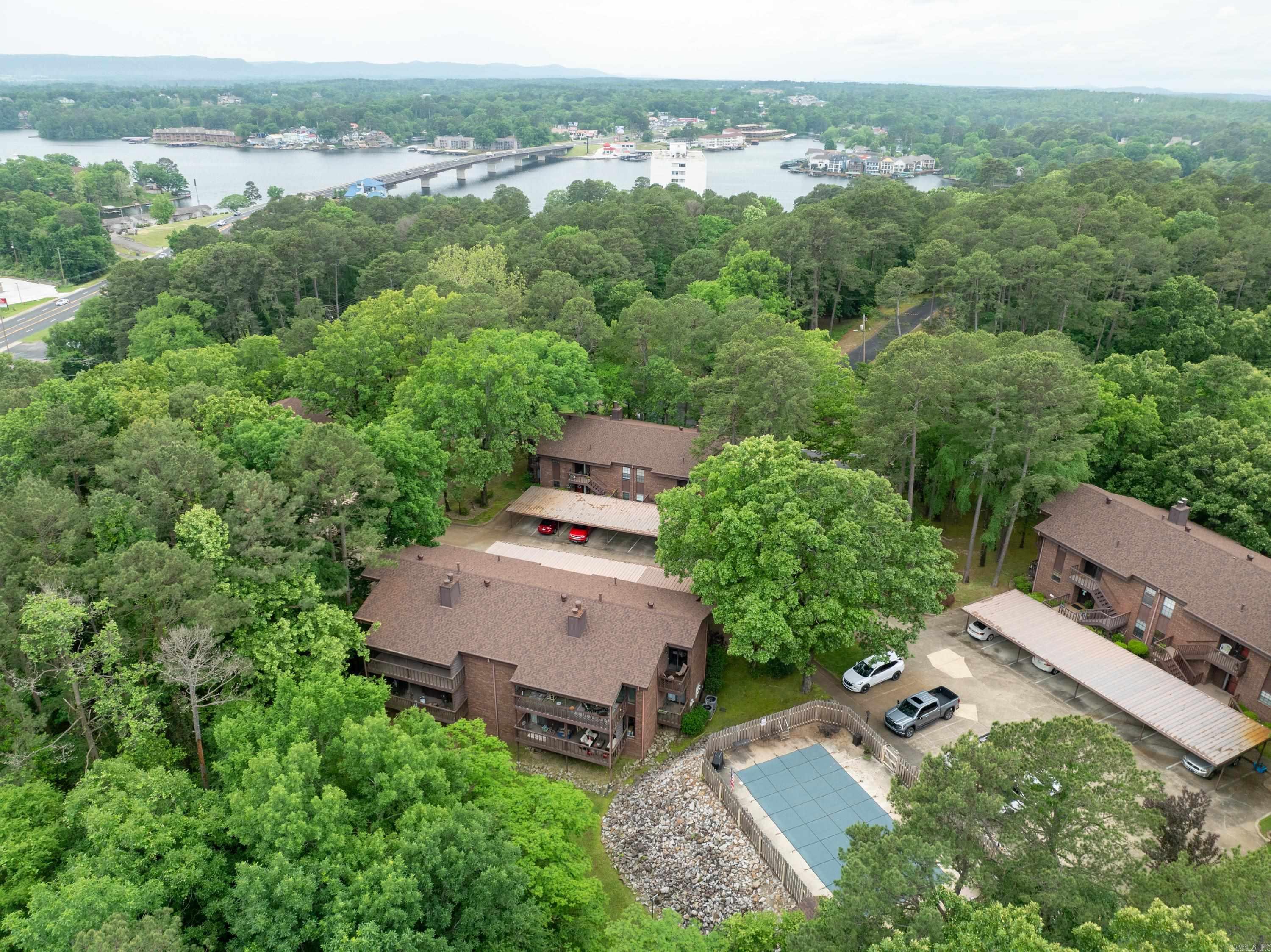 SPRING RIDGE CONDOMINIUM ESTATES - Residential