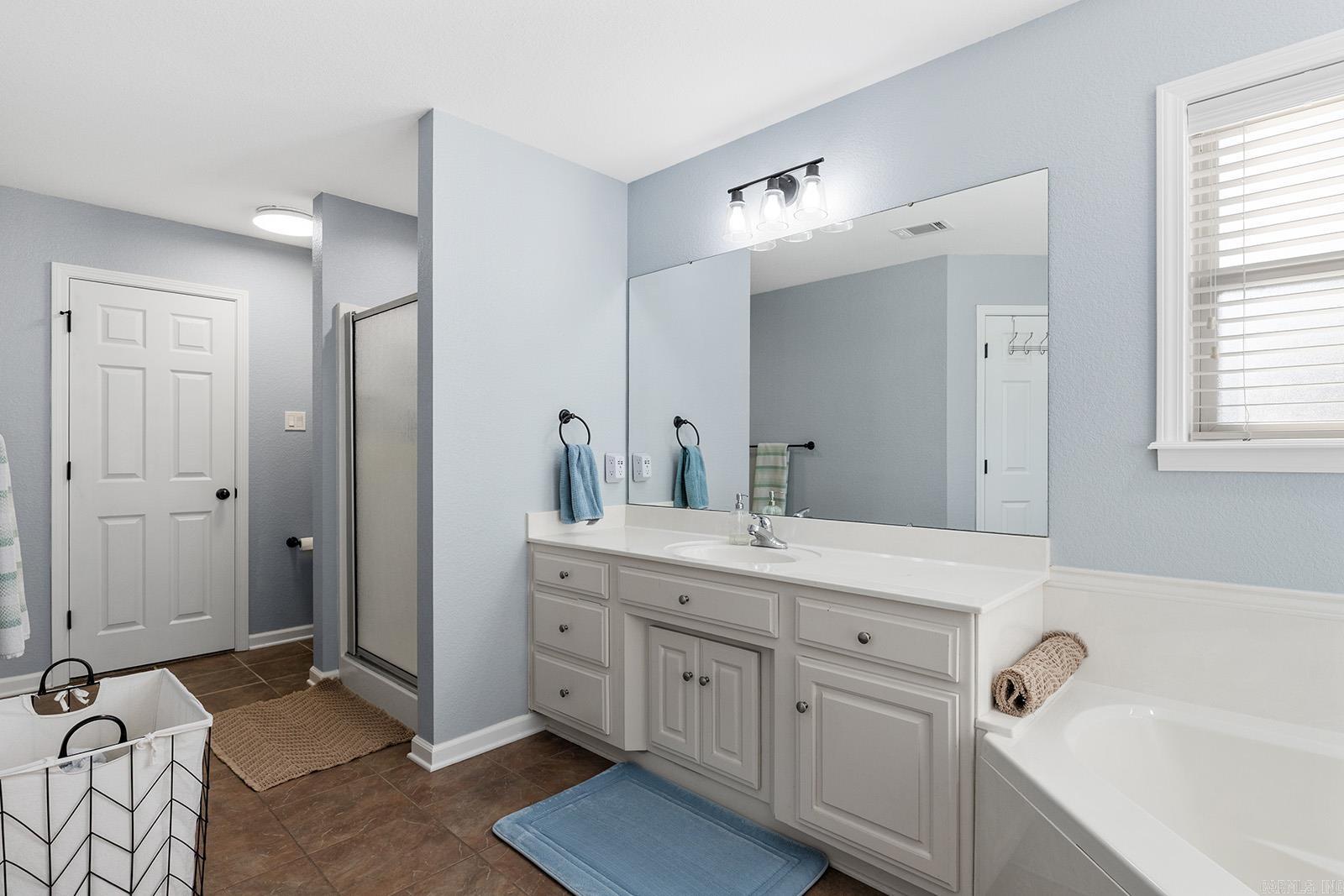 CARRIAGE COURT L - Residential