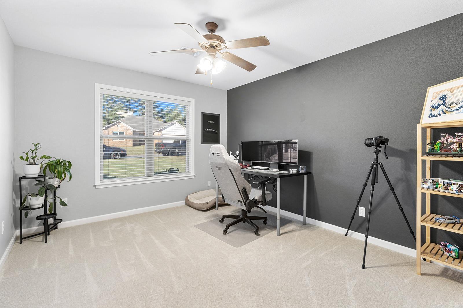 CARRIAGE COURT L - Residential