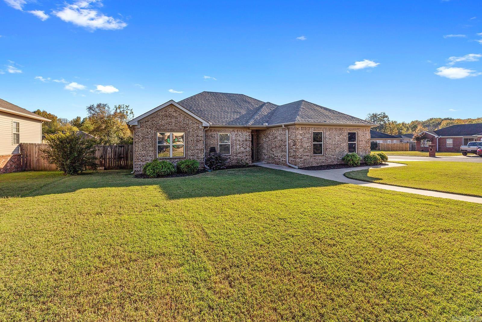 CARRIAGE COURT L - Residential