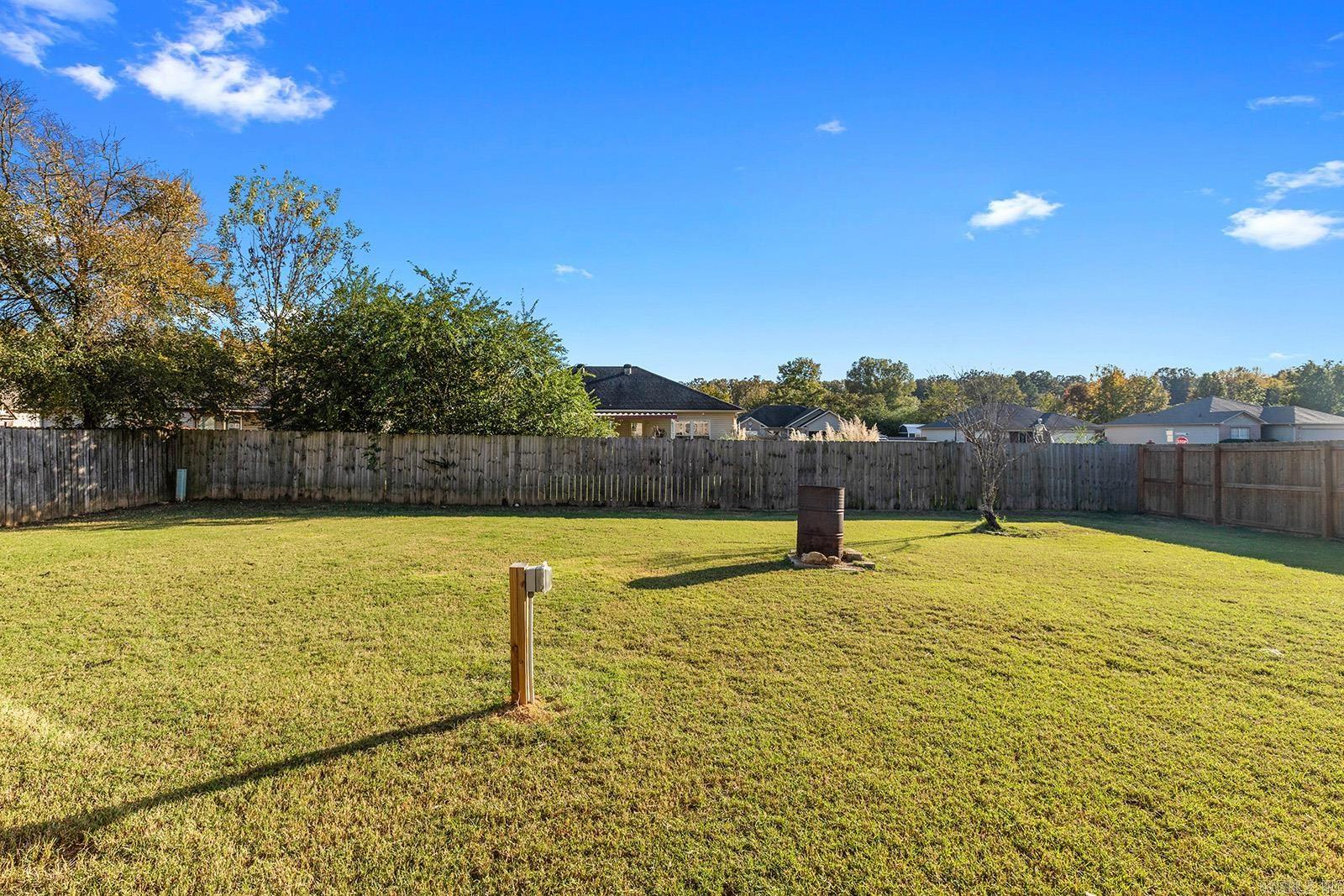 CARRIAGE COURT L - Residential