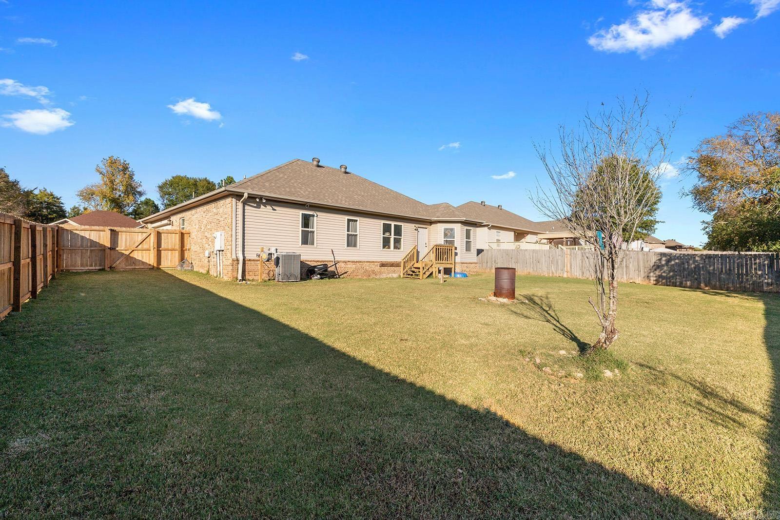 CARRIAGE COURT L - Residential