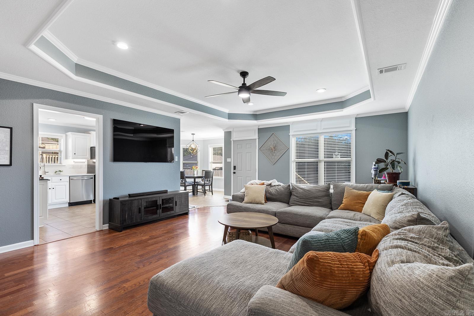 CARRIAGE COURT L - Residential