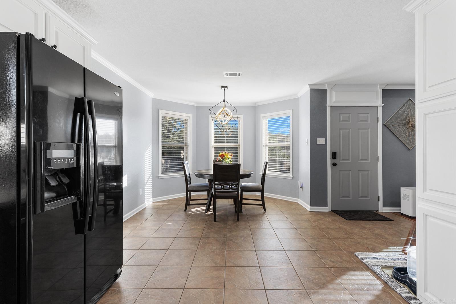 CARRIAGE COURT L - Residential