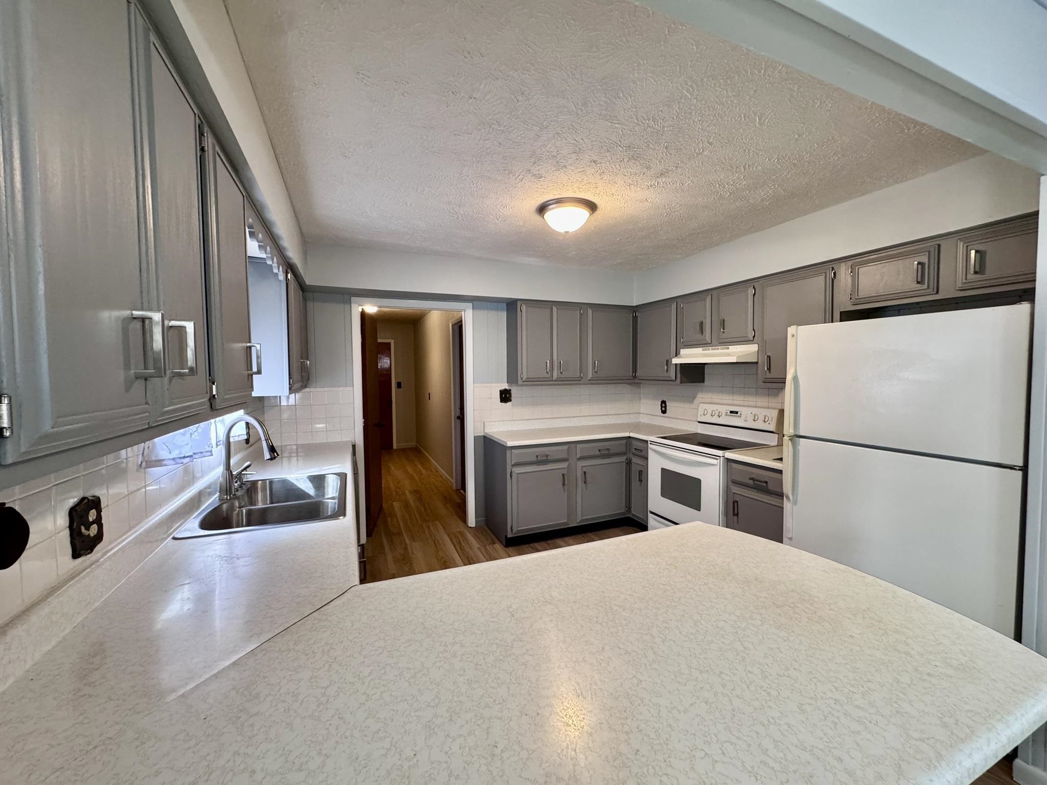 WAYLAND - Residential