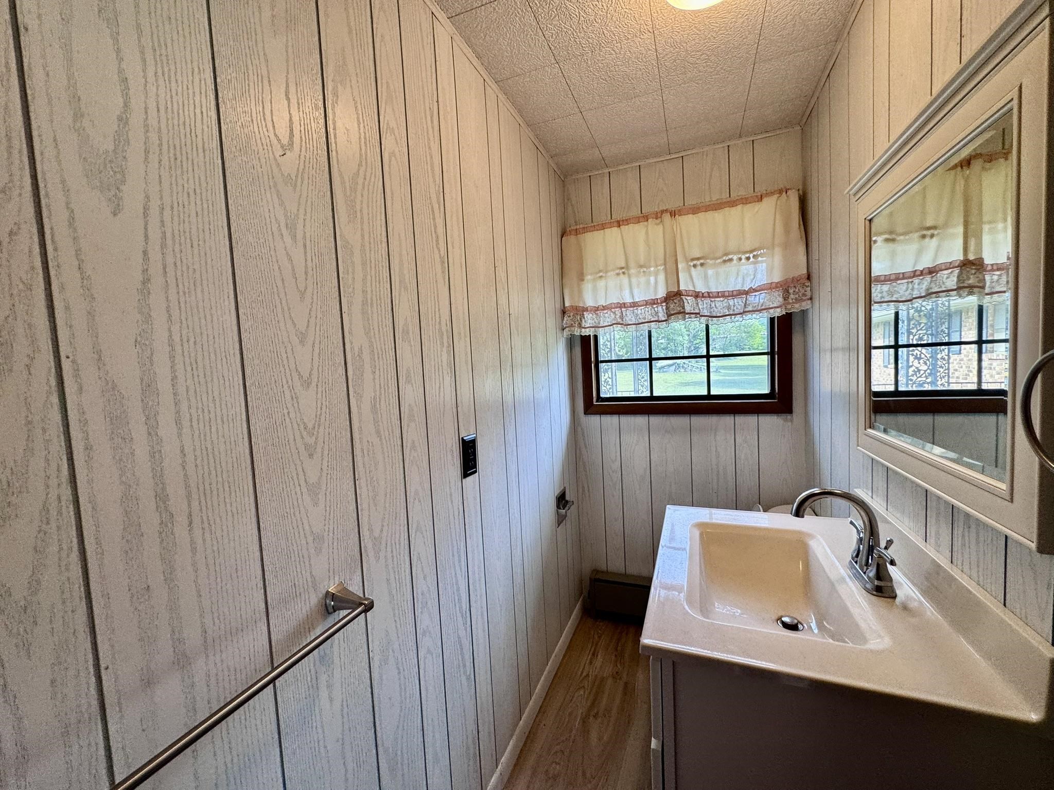 WAYLAND - Residential