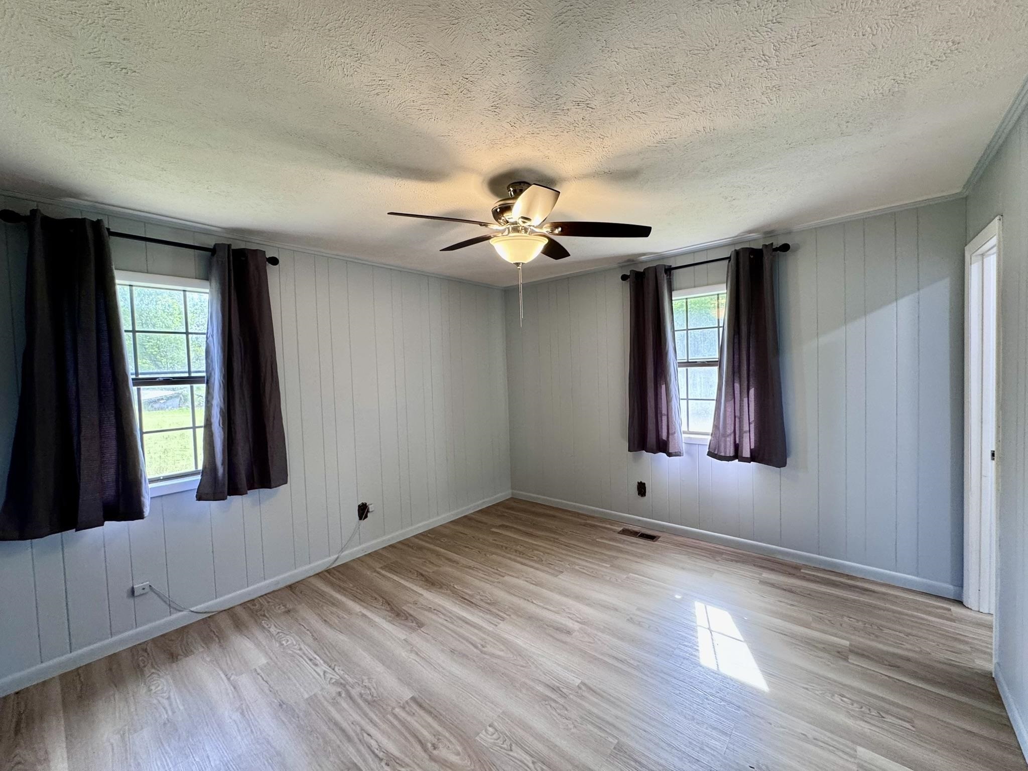 WAYLAND - Residential