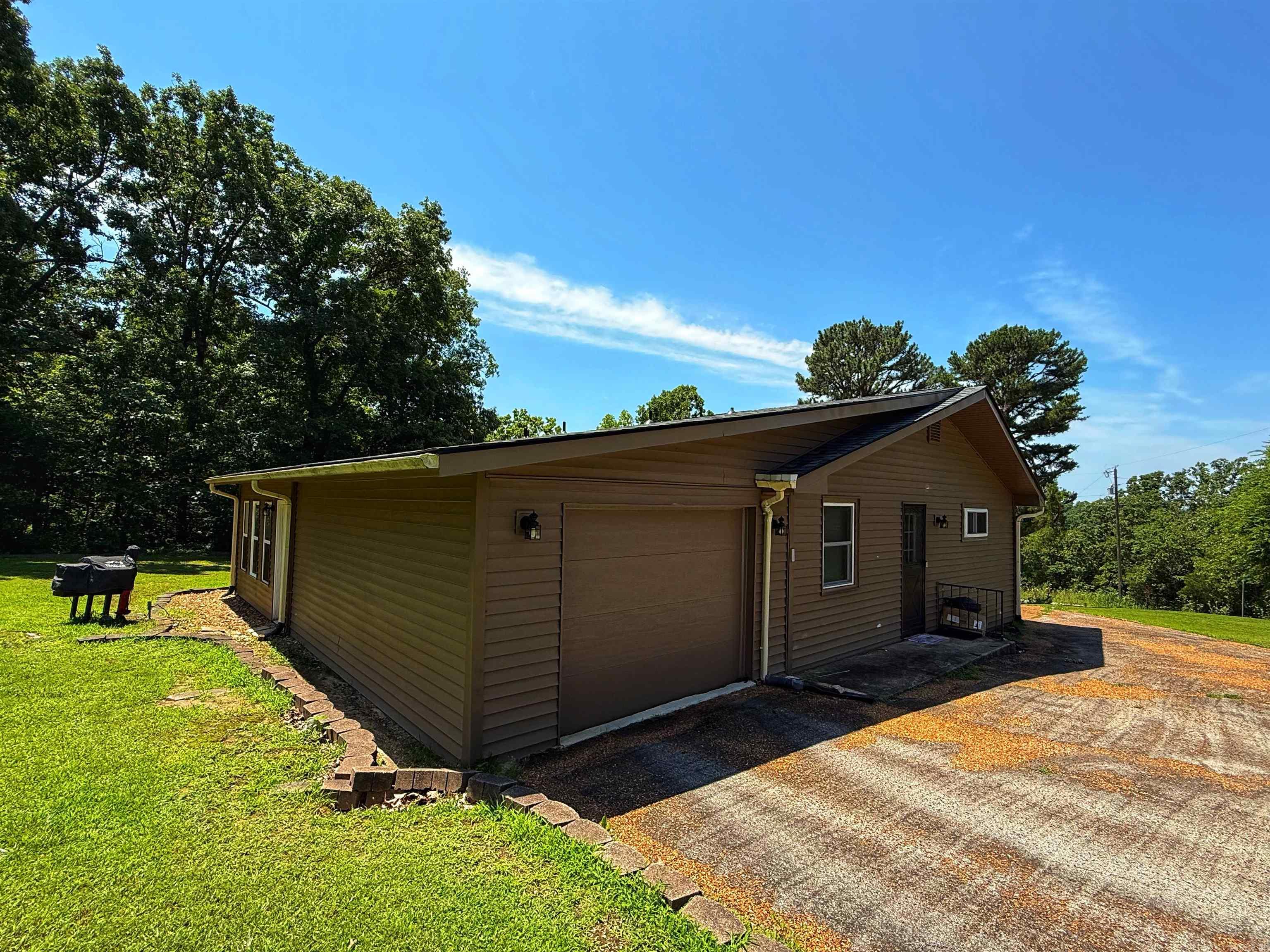 PIONEER PARK - Residential