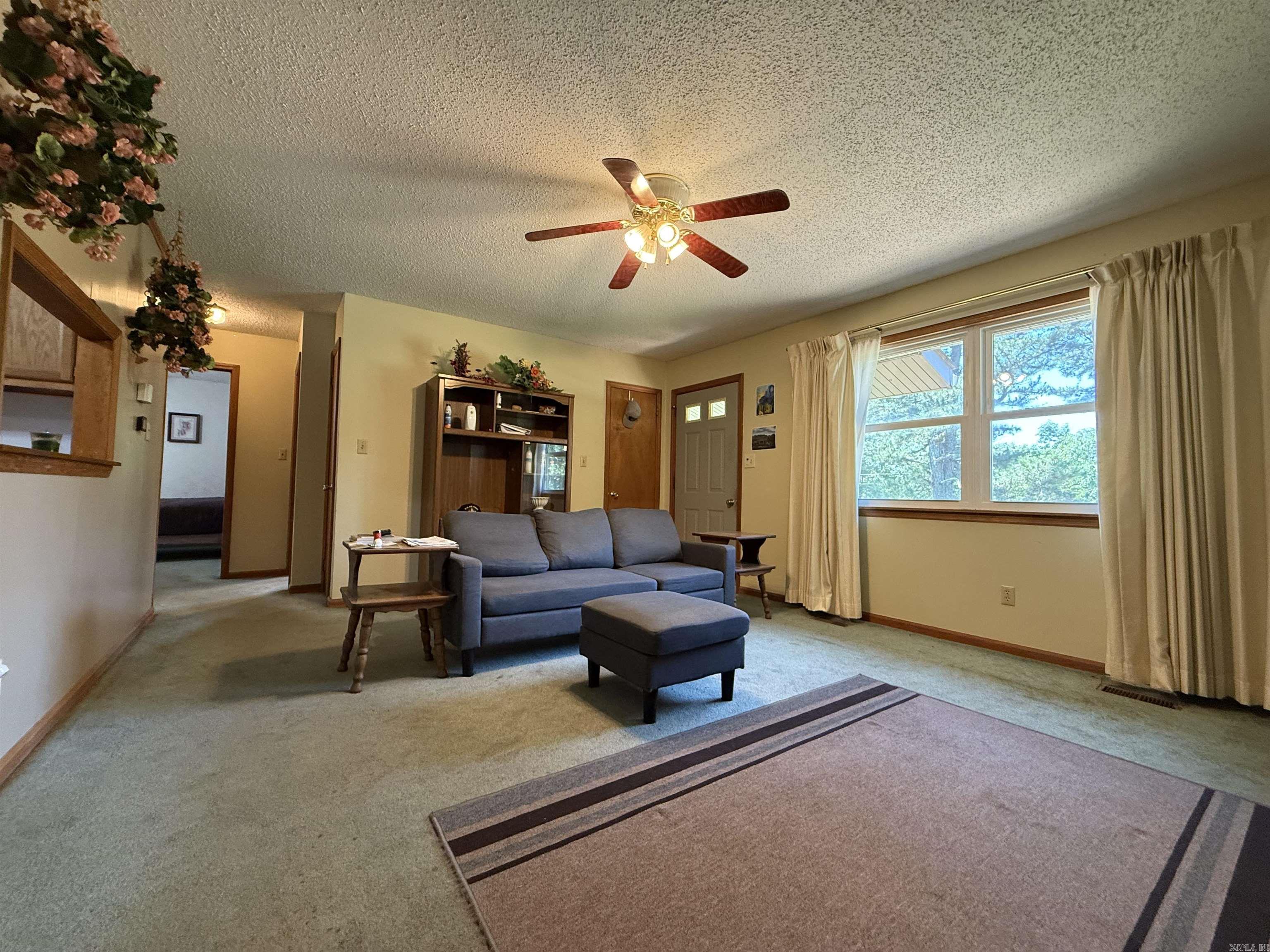 PIONEER PARK - Residential