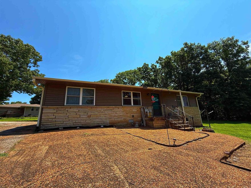 This well-maintained 3 bedroom, 2 bathroom home in Horse Shoe Bend is PACKED FULL of bonuses! For starters, potential for a 4th bedroom or make it a hobby room! You can move right into this one without hassle as it comes with all furniture & appliances that are there! Appliances include fridge, upright freezer, GE Profile washer & dryer ALL IN ONE UNIT (2024)! The seller is leaving all lawn maintenance equipment including mower, weed eater, snow blower! An AO Smith Smart Hybrid Heat Pump Water Heater (2024) gives you max energy efficiency and the whole house water filtration system (2024) offers you healthier living! The roof was replaced in 2024 & the HVAC in 2023. New one piece low flush toilets were installed in 2025. This gem near Crown Lake is just waiting for YOU!