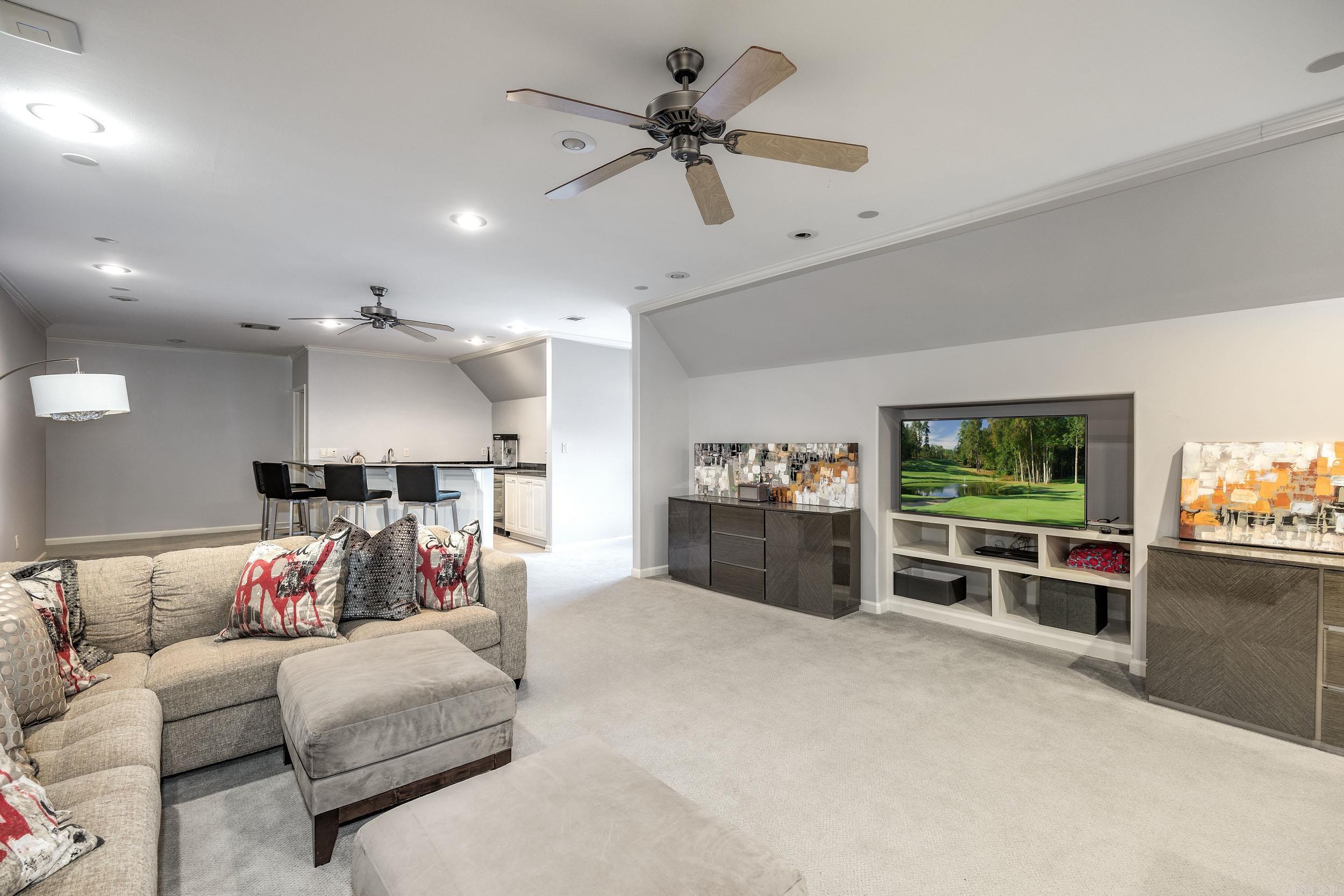 CHENAL VALLEY SOLOGNE CIRCLE - Residential