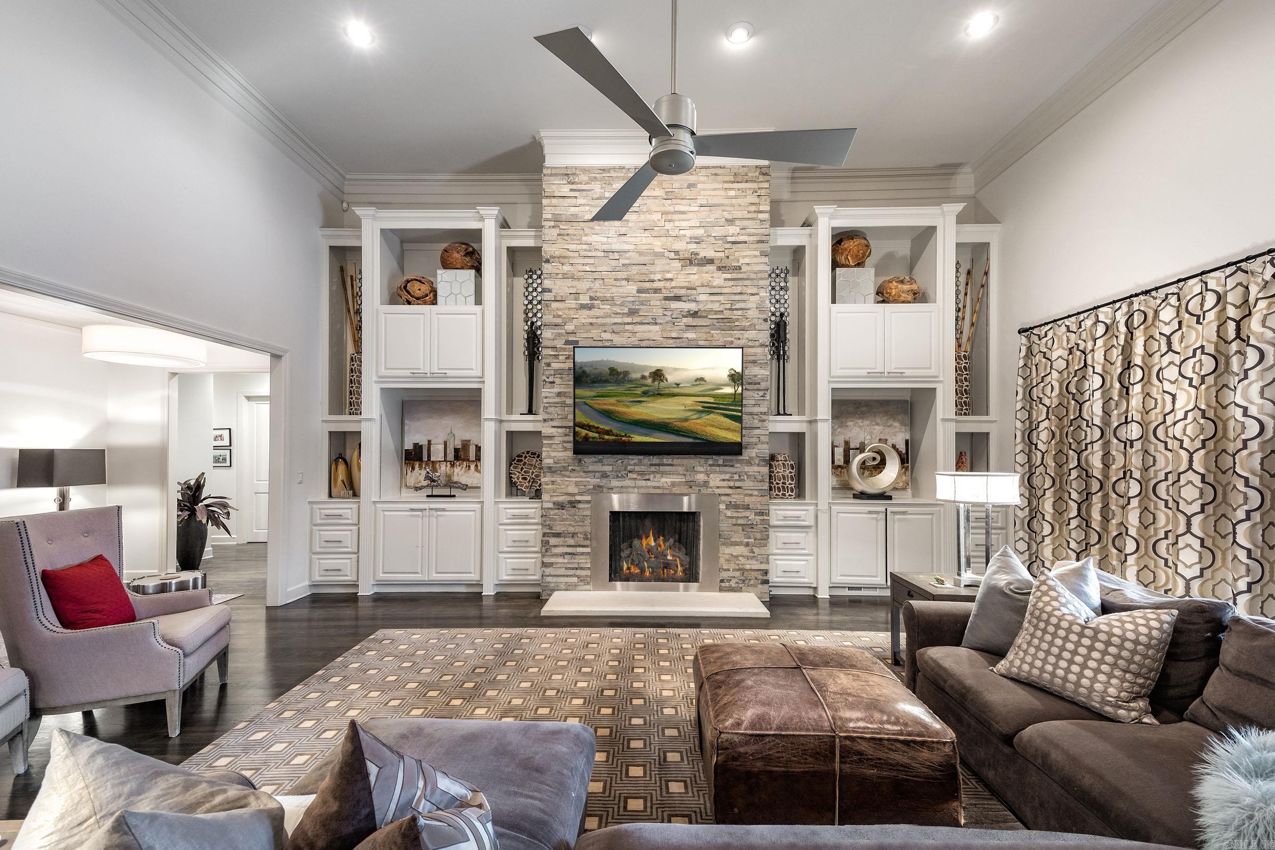 CHENAL VALLEY SOLOGNE CIRCLE - Residential