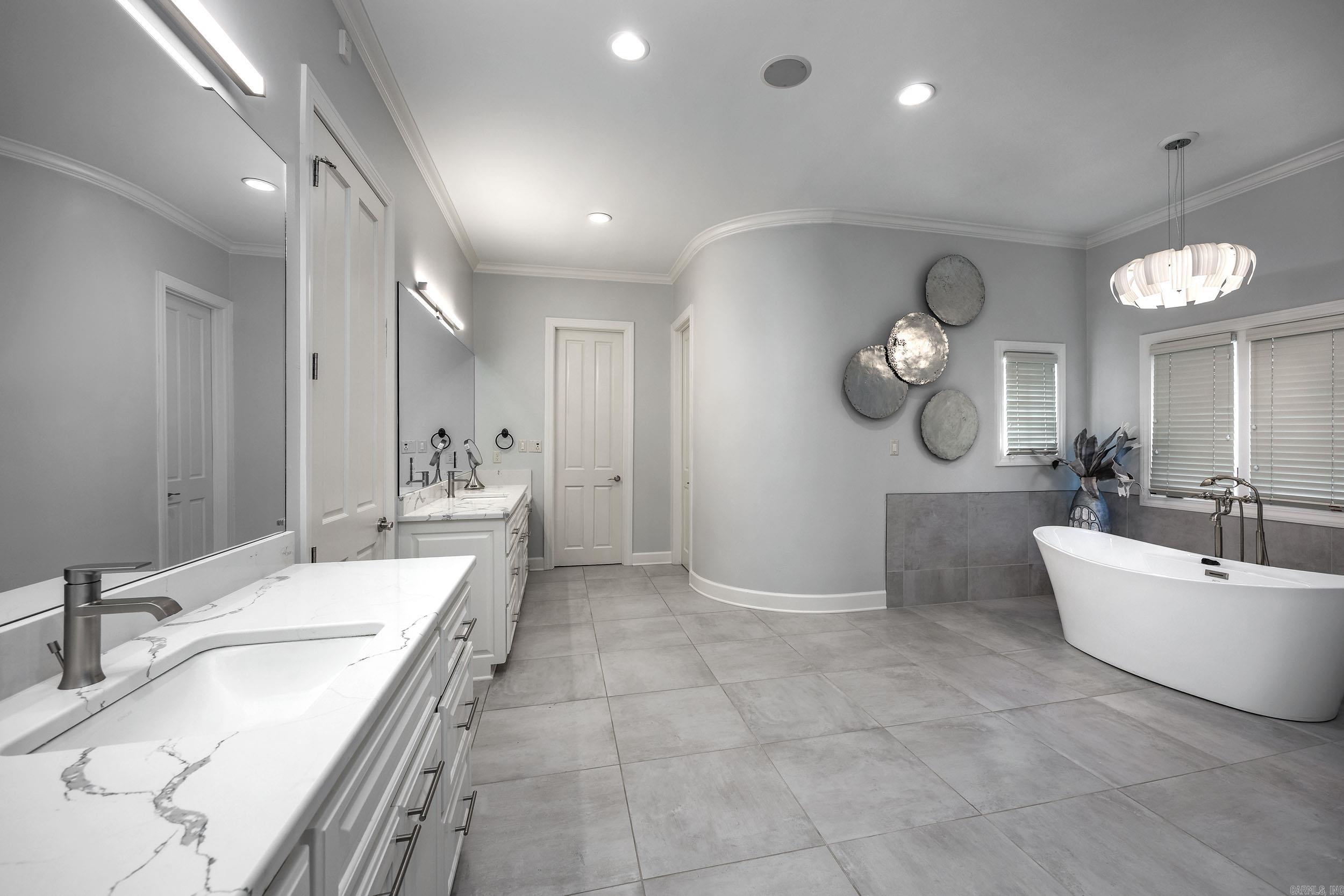 CHENAL VALLEY SOLOGNE CIRCLE - Residential