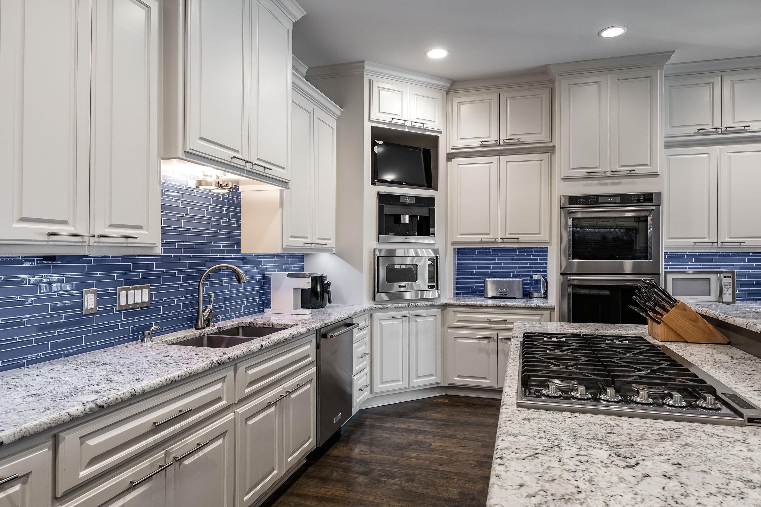 CHENAL VALLEY SOLOGNE CIRCLE - Residential