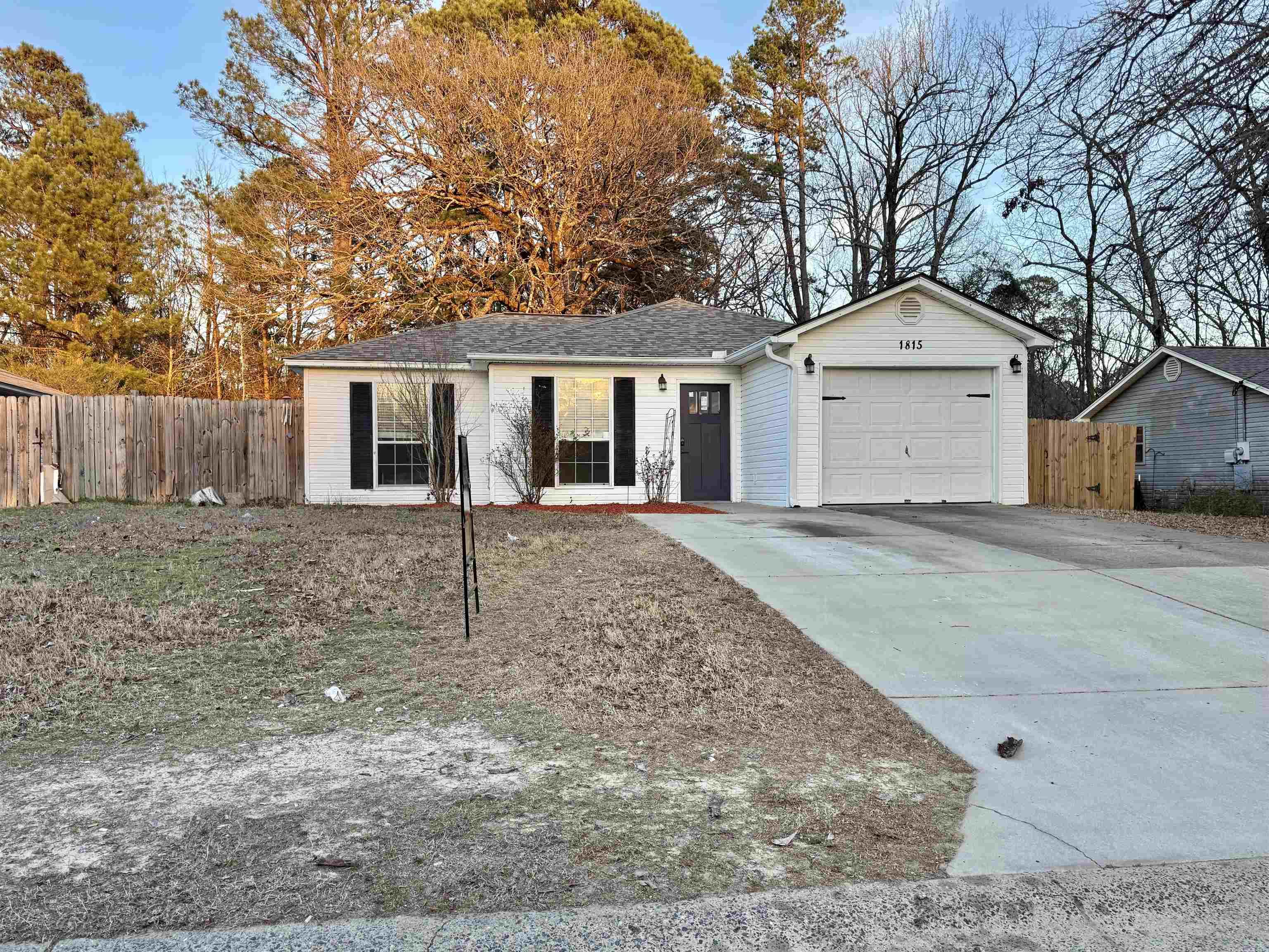 ALEXANDER-BENTON - Residential