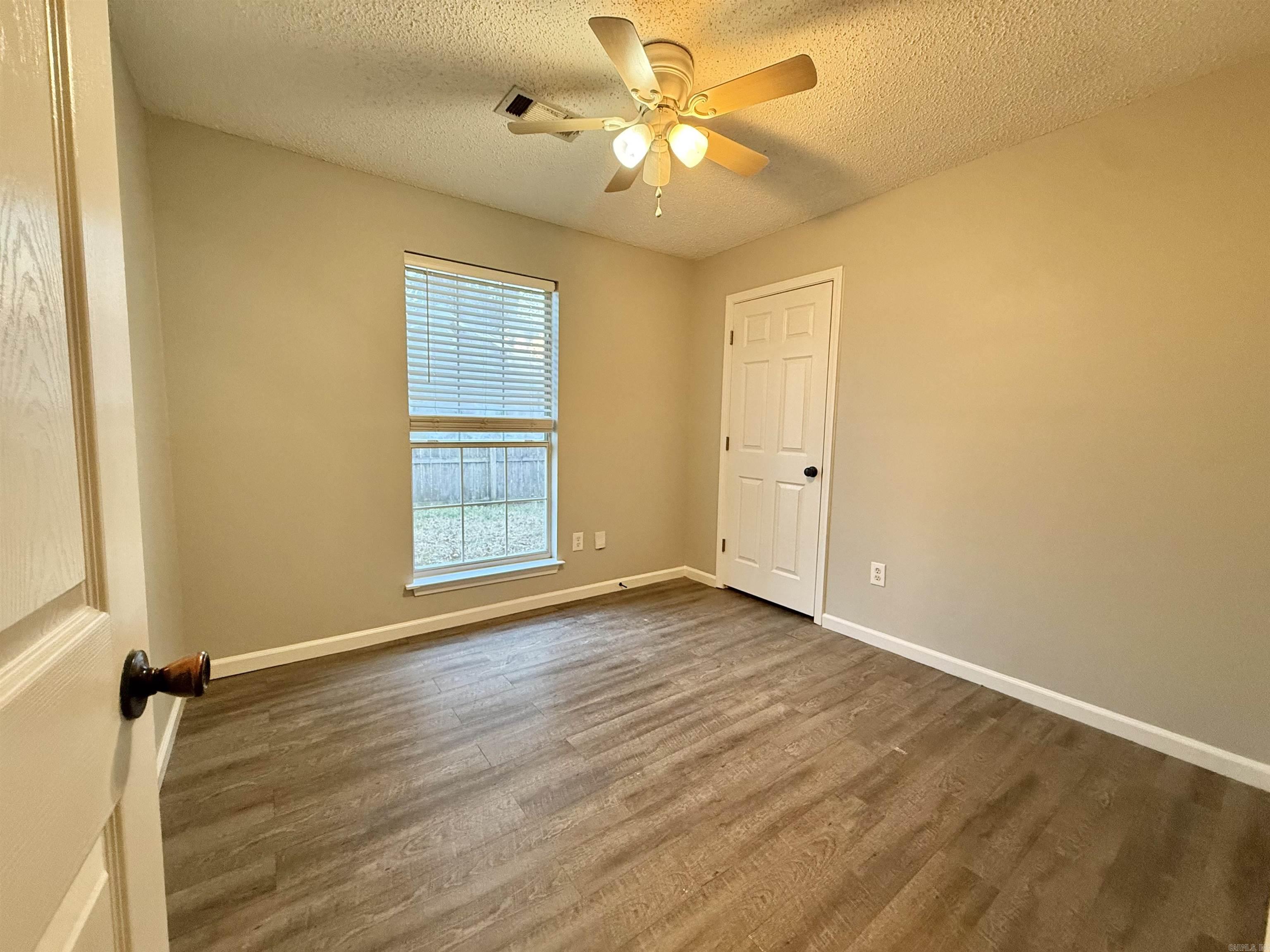 ALEXANDER-BENTON - Residential