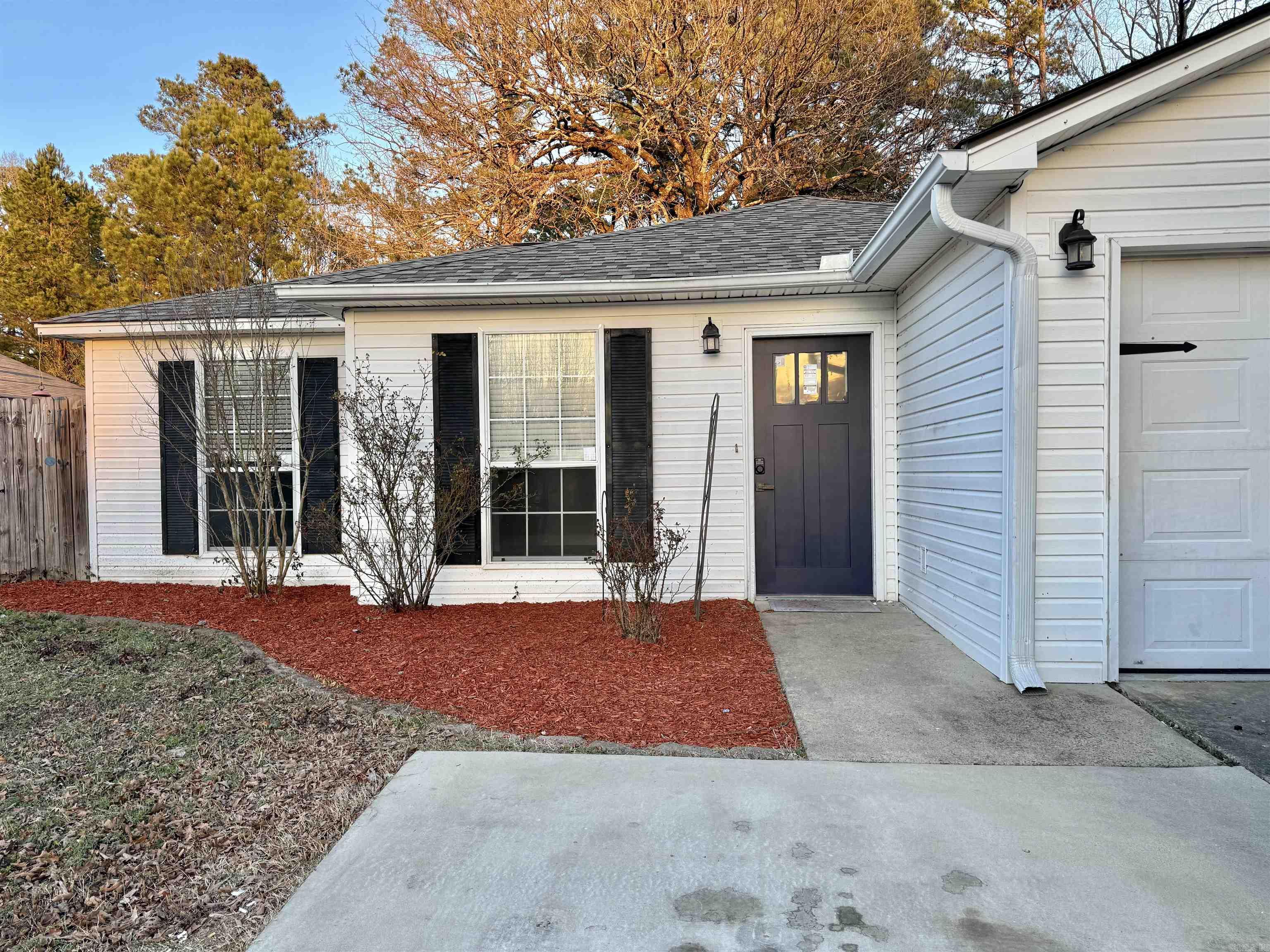 ALEXANDER-BENTON - Residential