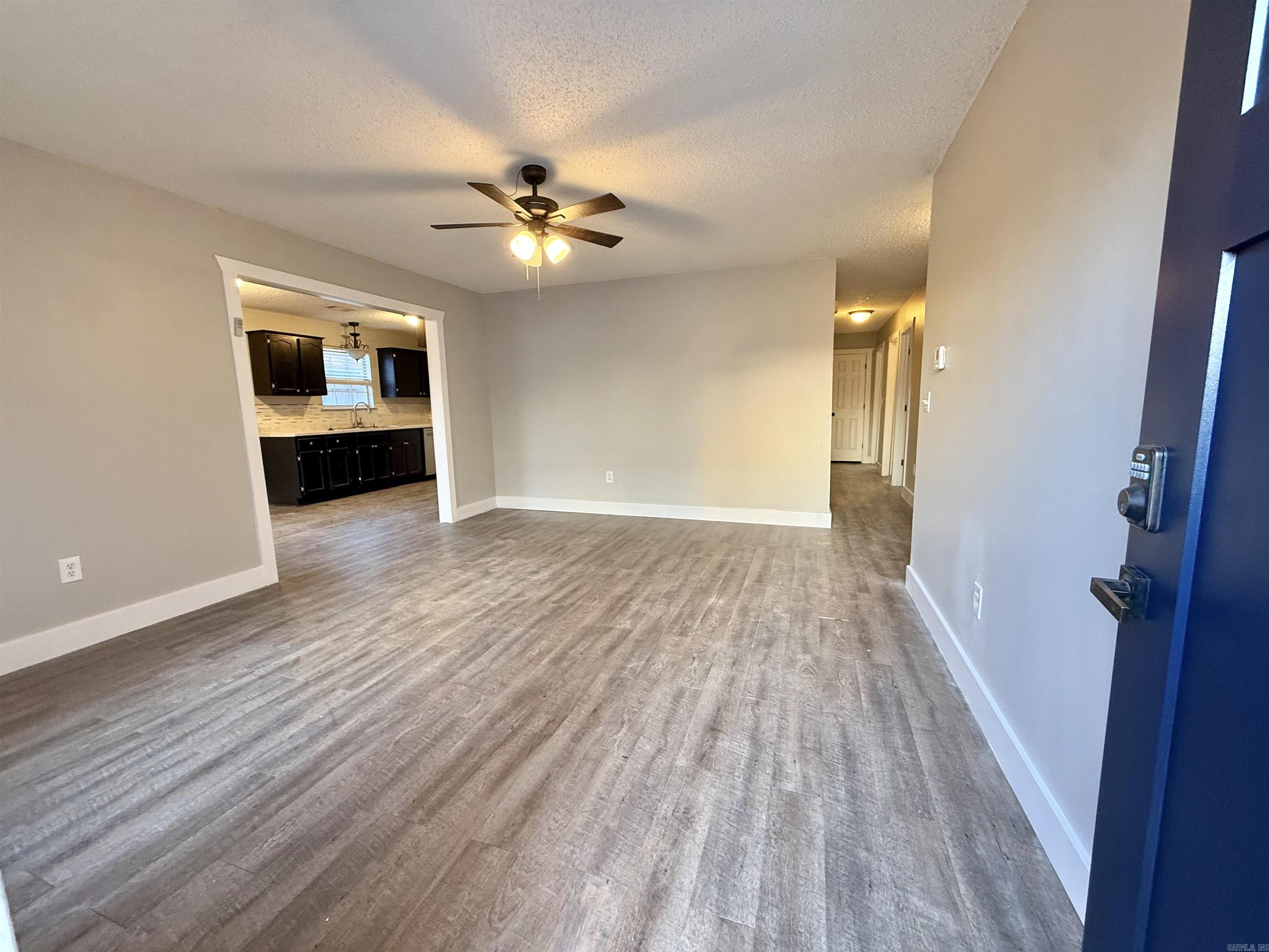 ALEXANDER-BENTON - Residential