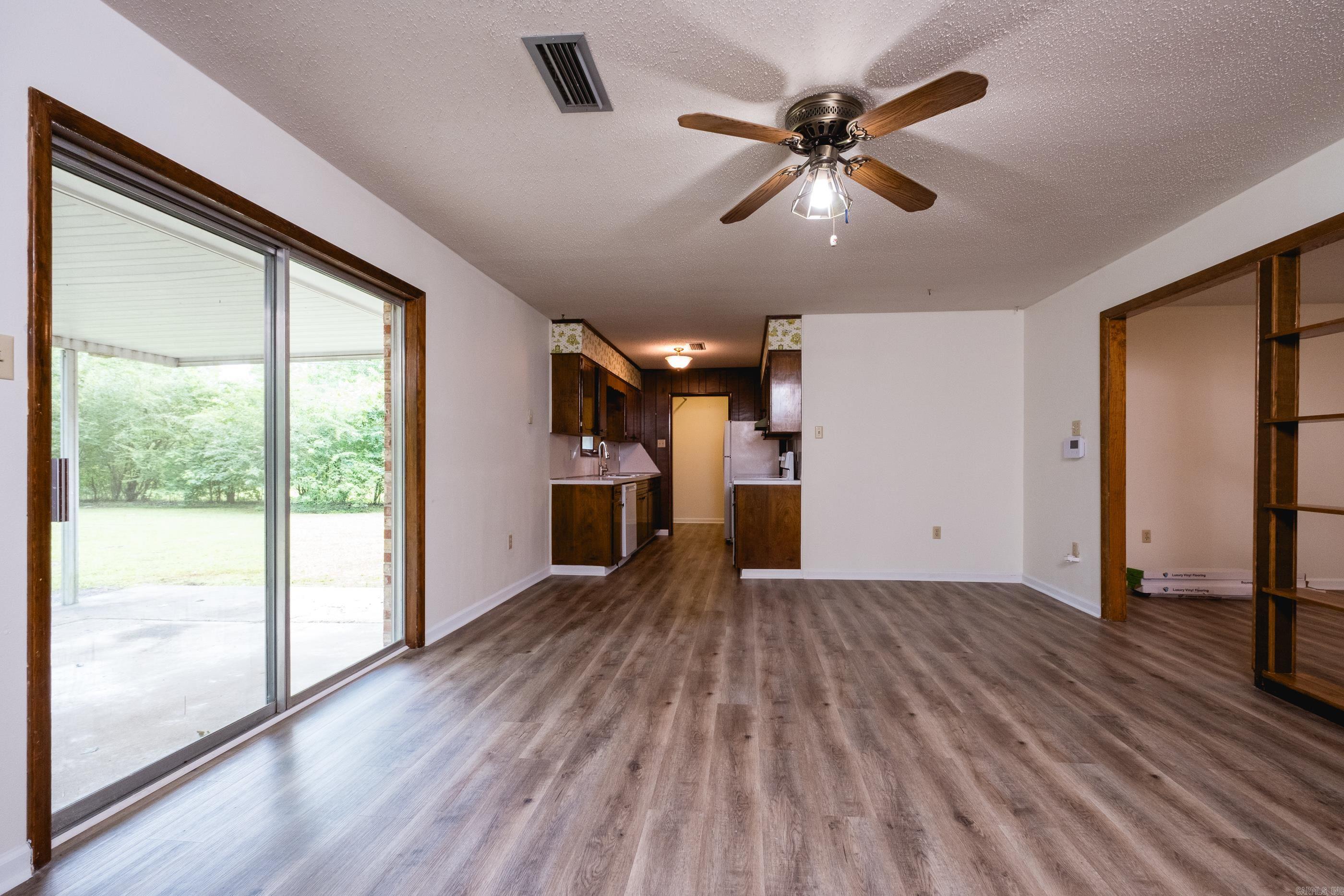 WEST GATE - Residential